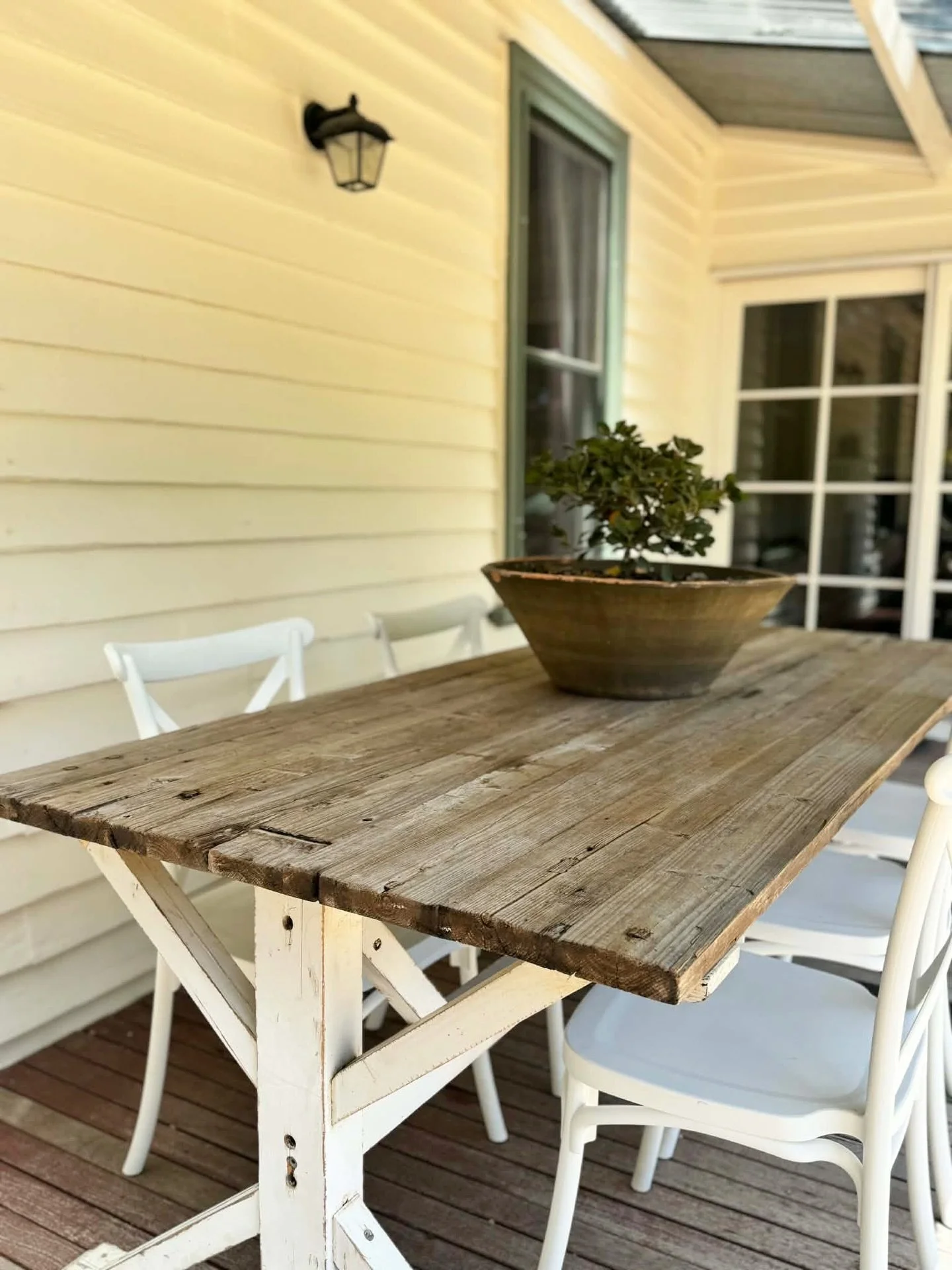 An outdoor space for those perfect balmy nights ✨

#StayInMansfield #UniqueStays
#StirlingHomestead