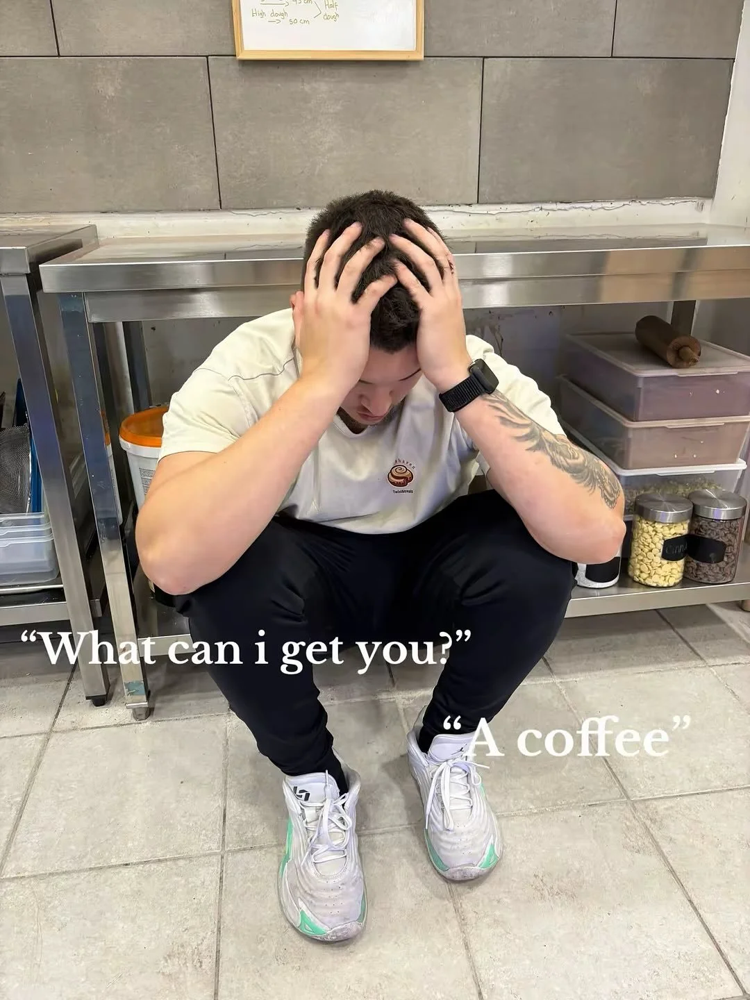 We LOVE our customers exactly as they are &mdash; chaos and all 😅🧡
Moments like this always crack us up 😂

Egyszerűen IM&Aacute;DJUK a v&aacute;s&aacute;rl&oacute;inkat &uacute;gy, ahogy vannak &mdash; a kis k&aacute;osszal egy&uuml;tt is 😅🧡
Az 