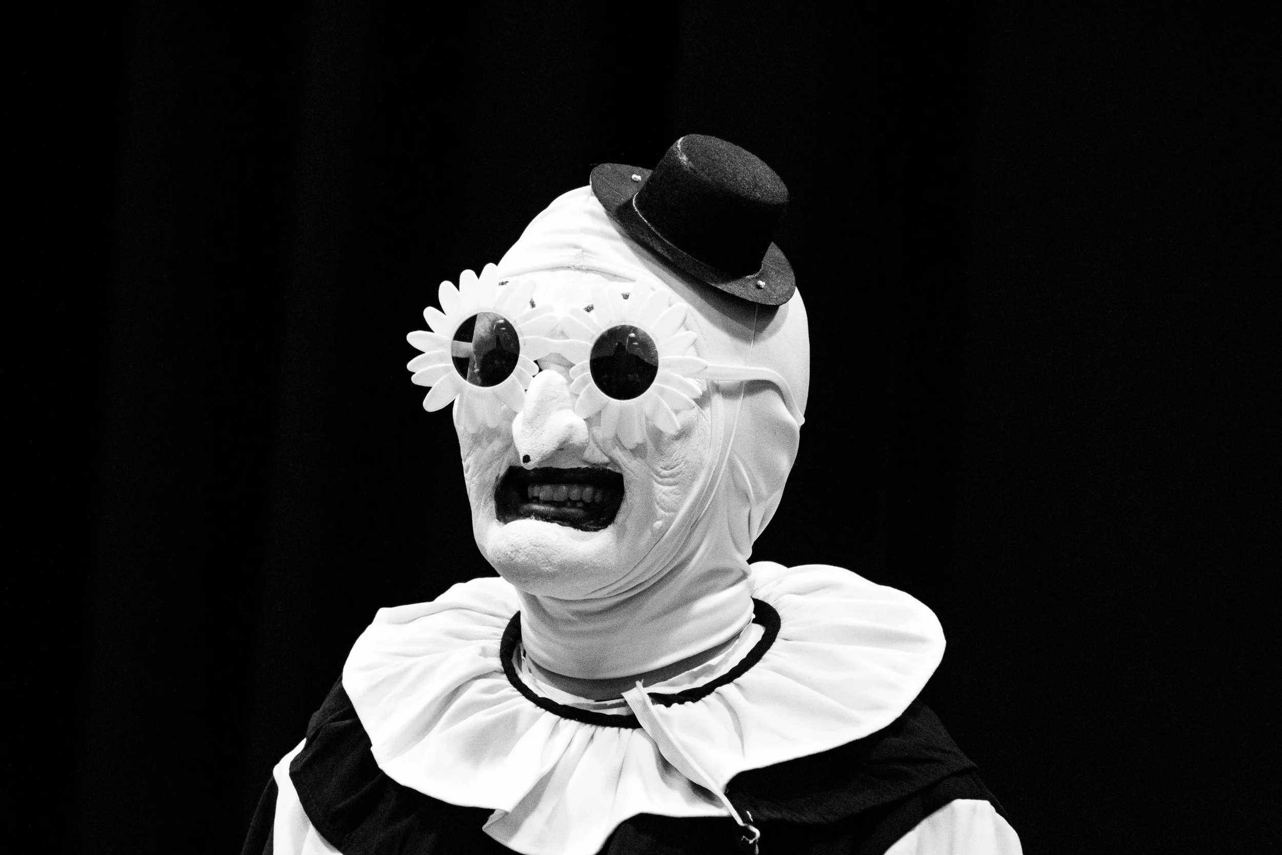 Black and White (11 of 11).jpg