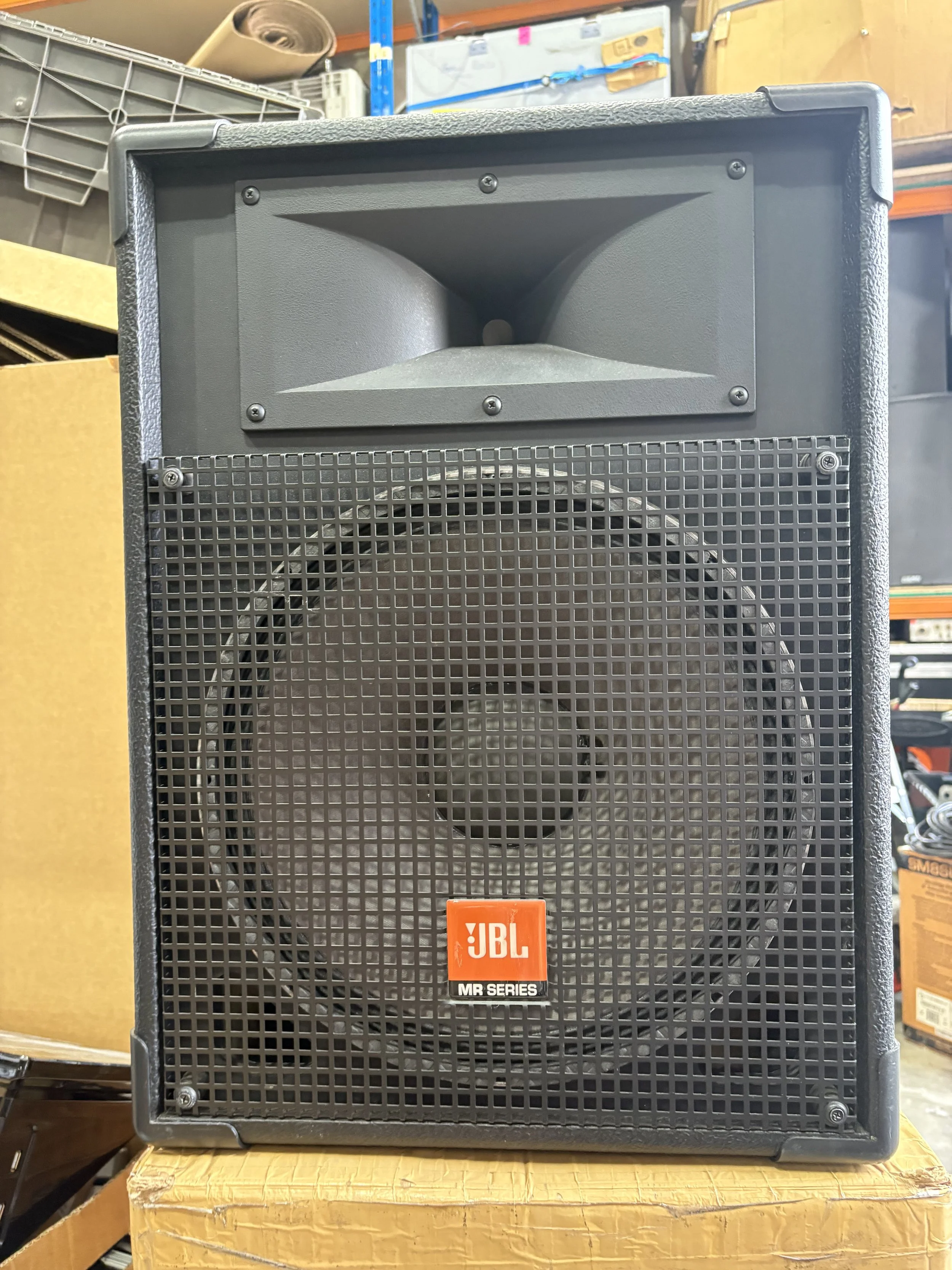 JBL Speakers MR925 Series 15" (PAIR)  350 watts RMS , 8 ohms -  Excellent Condition
