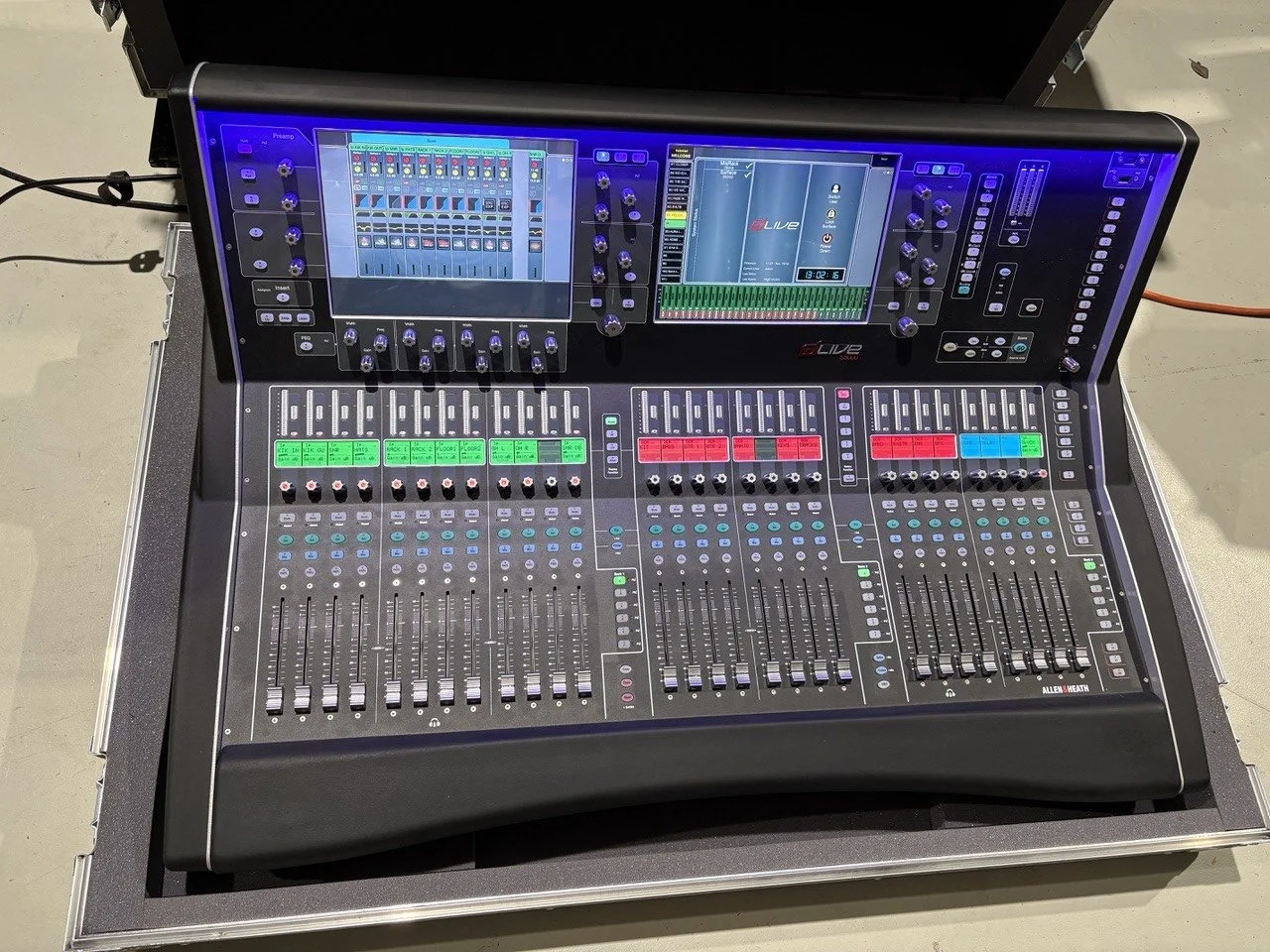 Allen & Heath  D-Live  S5000 Console Package -  1 x  DM48U Mix Rack  , 2 Dante 64x64  Card  +  Cases!   Full Working System
