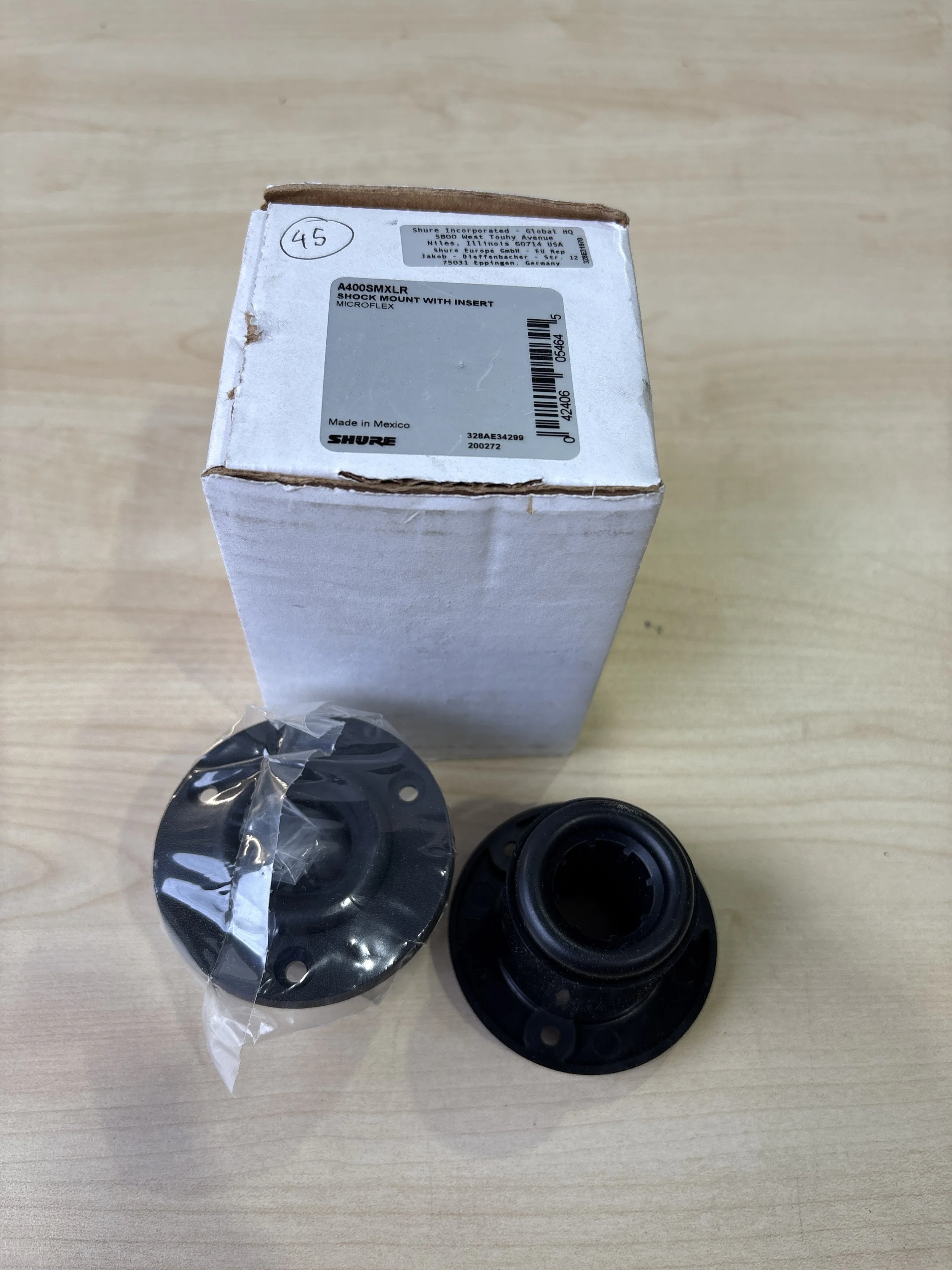 Shure A400SMXLR Recessed Shock Mount with XLR Insert for Microflex Gooseneck Mics
