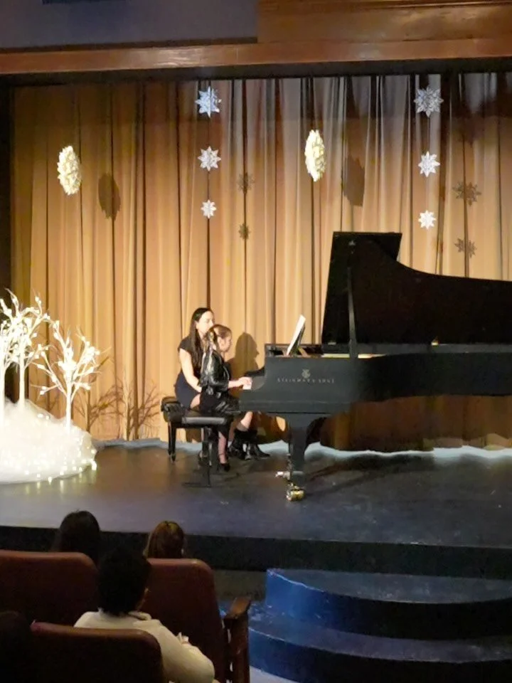 More beautiful performances from our beginner students! 🎹🤍
Their confidence and growth on stage never fail to impress. So proud of all of them! 🎶

#tinyfingersmusic #whitby #recital #music #musiclessons