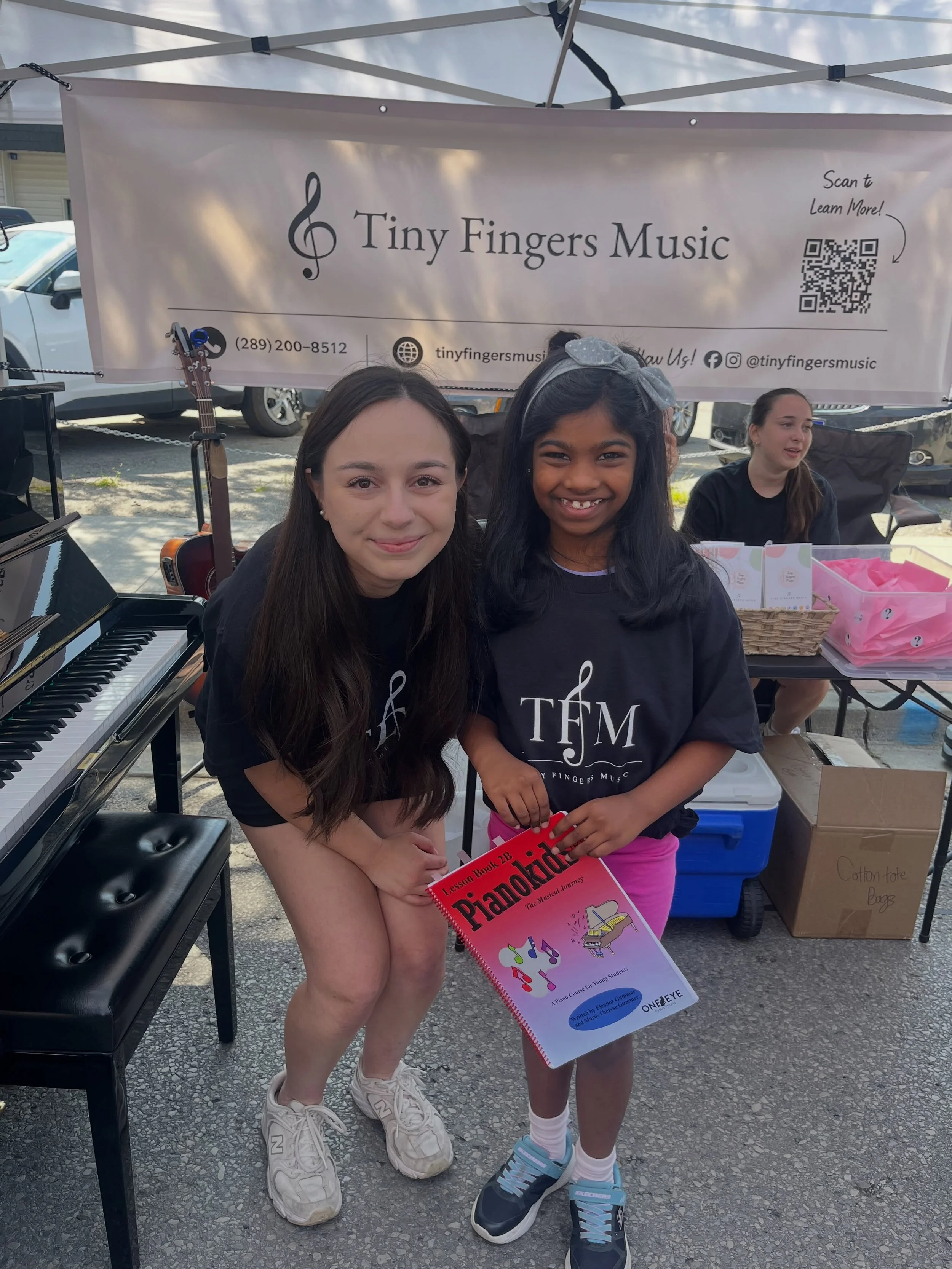 So grateful to have been part of the Home Sweet Home Festival this year! 🩵

A huge thank you to everyone who stopped by our booth, supported Tiny Fingers Music, and to all of our amazing students and families who made the day so special. We had an i
