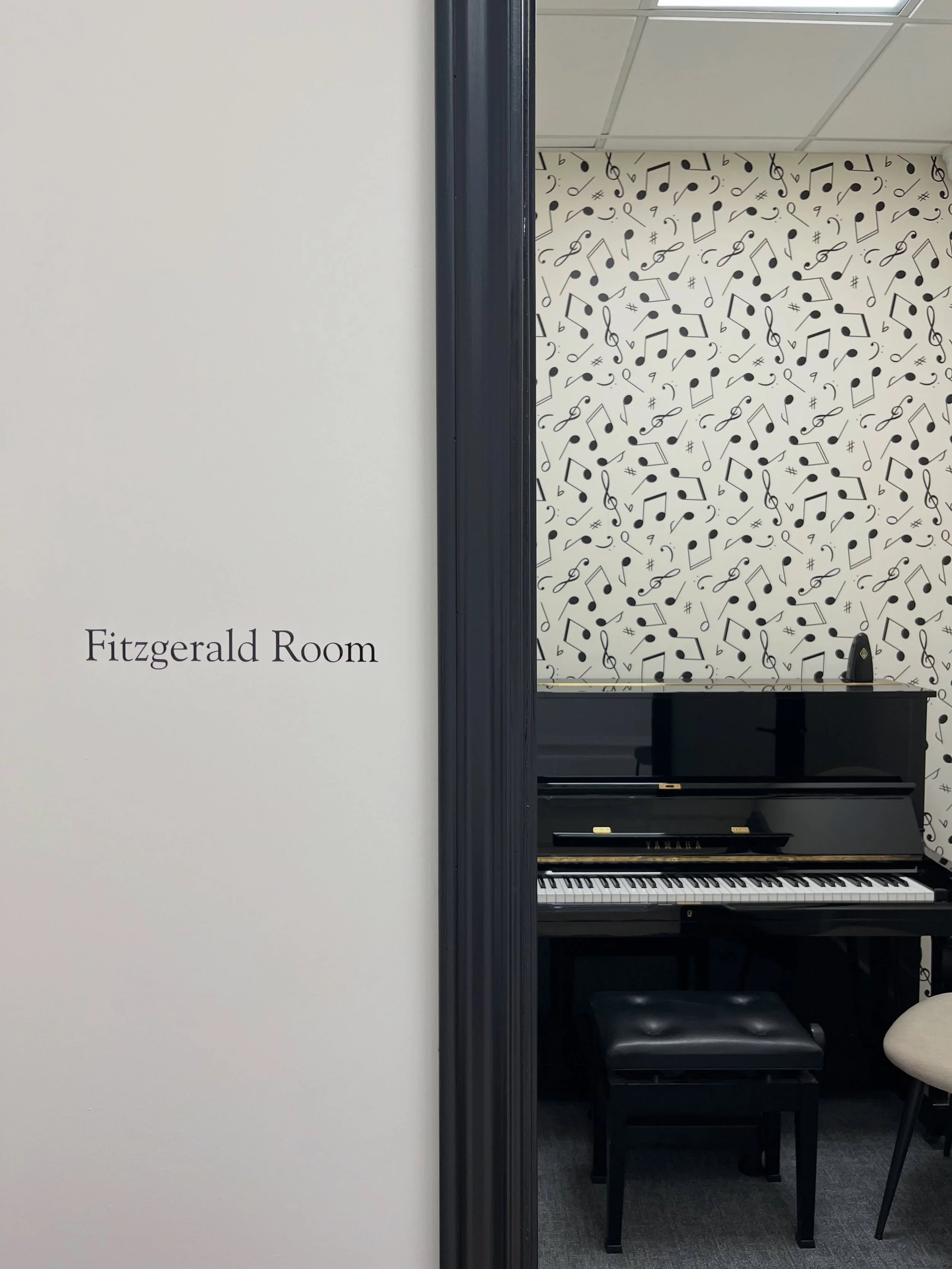 Introducing the Fitzgerald Room 🎶✨

Our fourth teaching room, named after the legendary Ella Fitzgerald. So excited to have another space for our students to learn and make music! 🎶

#tinyfingersmusic #ellafitzgerald #musiclessons #whitby #music