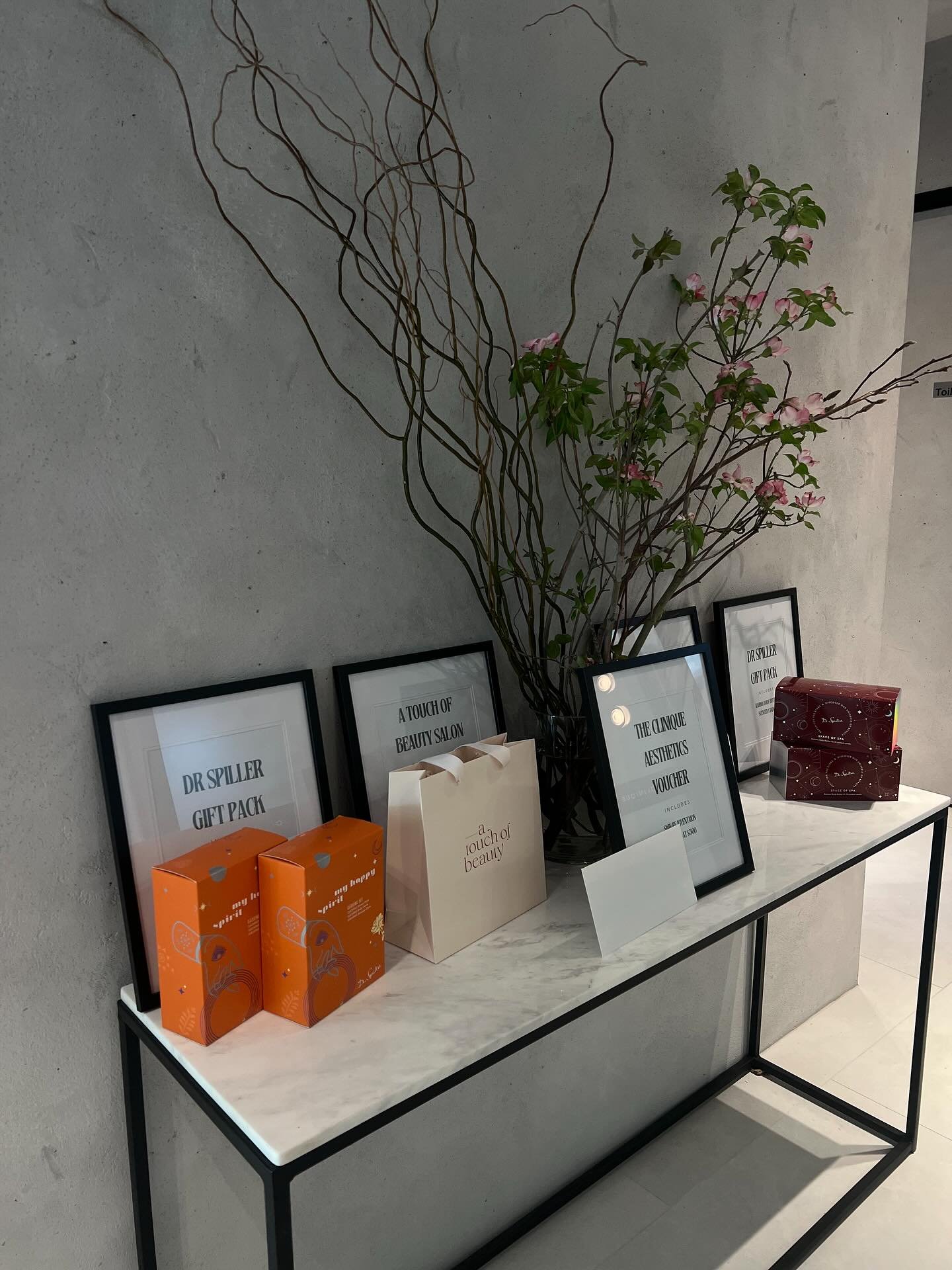 The team at The Clinique Aesthetics would like to say a heartfelt thank you to everyone who joined us for our VIP Night. What an incredible evening celebrating with so many of our beautiful clients, friends, and supporters.

We feel so grateful for a