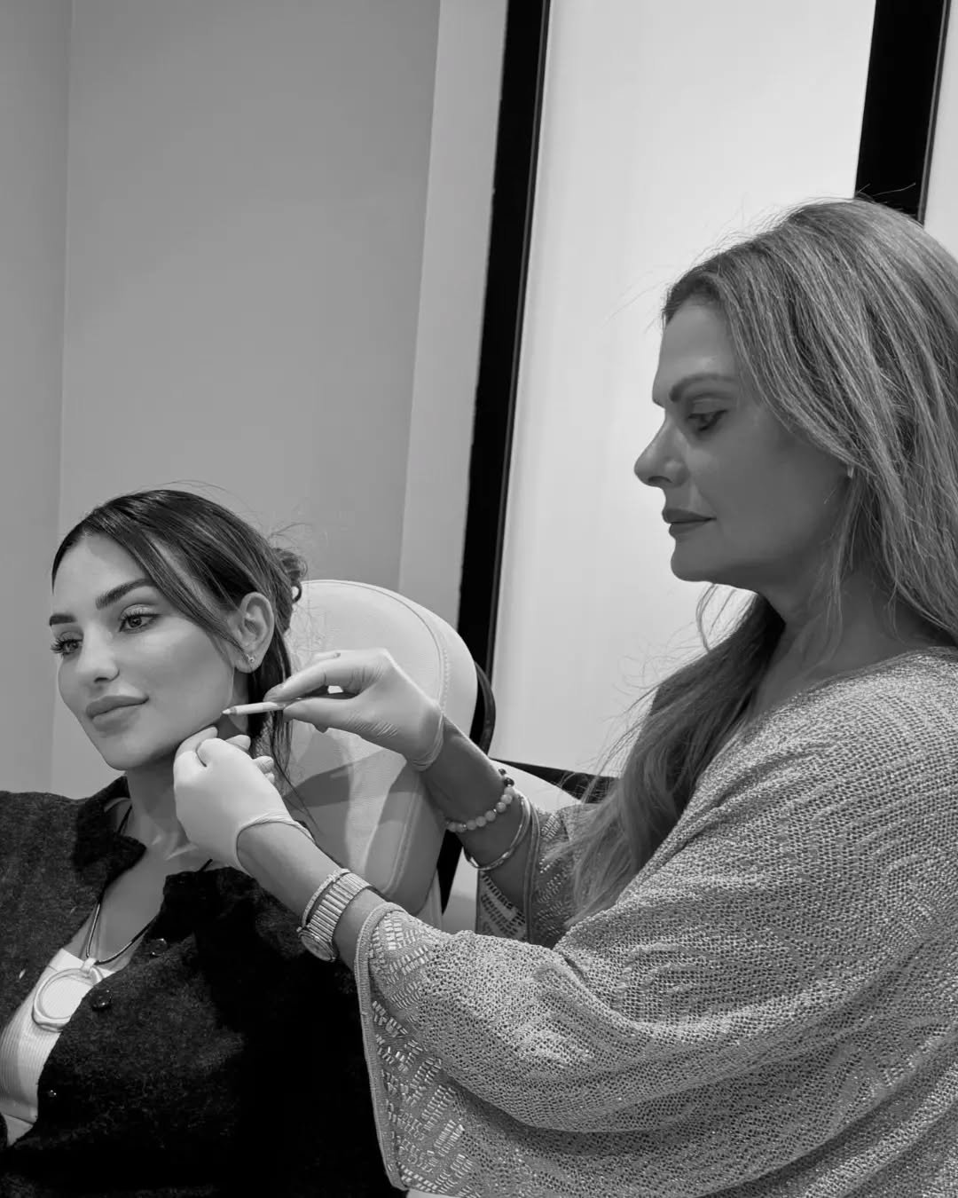 At The Clinique Aesthetics, we take a refined, consultation-first approach to aesthetic care. Founded by Caroline Newman, a registered nurse with decades of clinical experience, our focus is on personalised skin strategies that support facial harmony