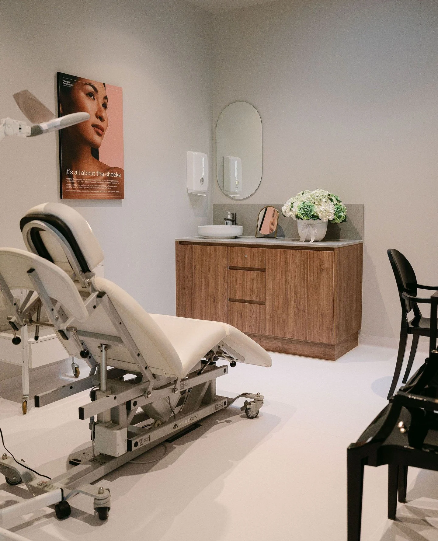 A space designed to feel as refined as the experience itself.⁠
⁠
Visit us at 4 King William Road, Wayville and step into calm, book your free consult via the link in our bio.⁠