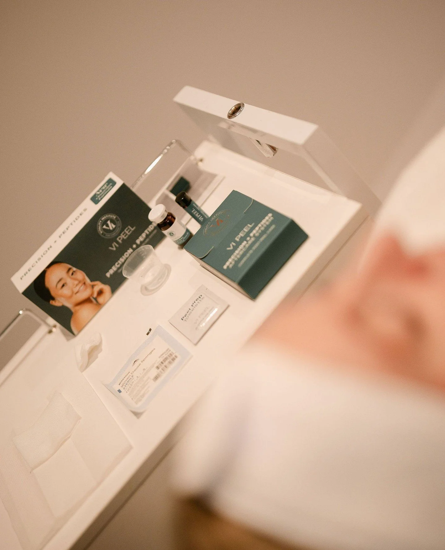 Our chemical peels use the specialised VI Peel to support natural skin renewal and help address concerns like pigmentation, uneven tone, and texture. ⁠
⁠
Start your journey to feeling refreshed and confident. Book your free consultation with the link