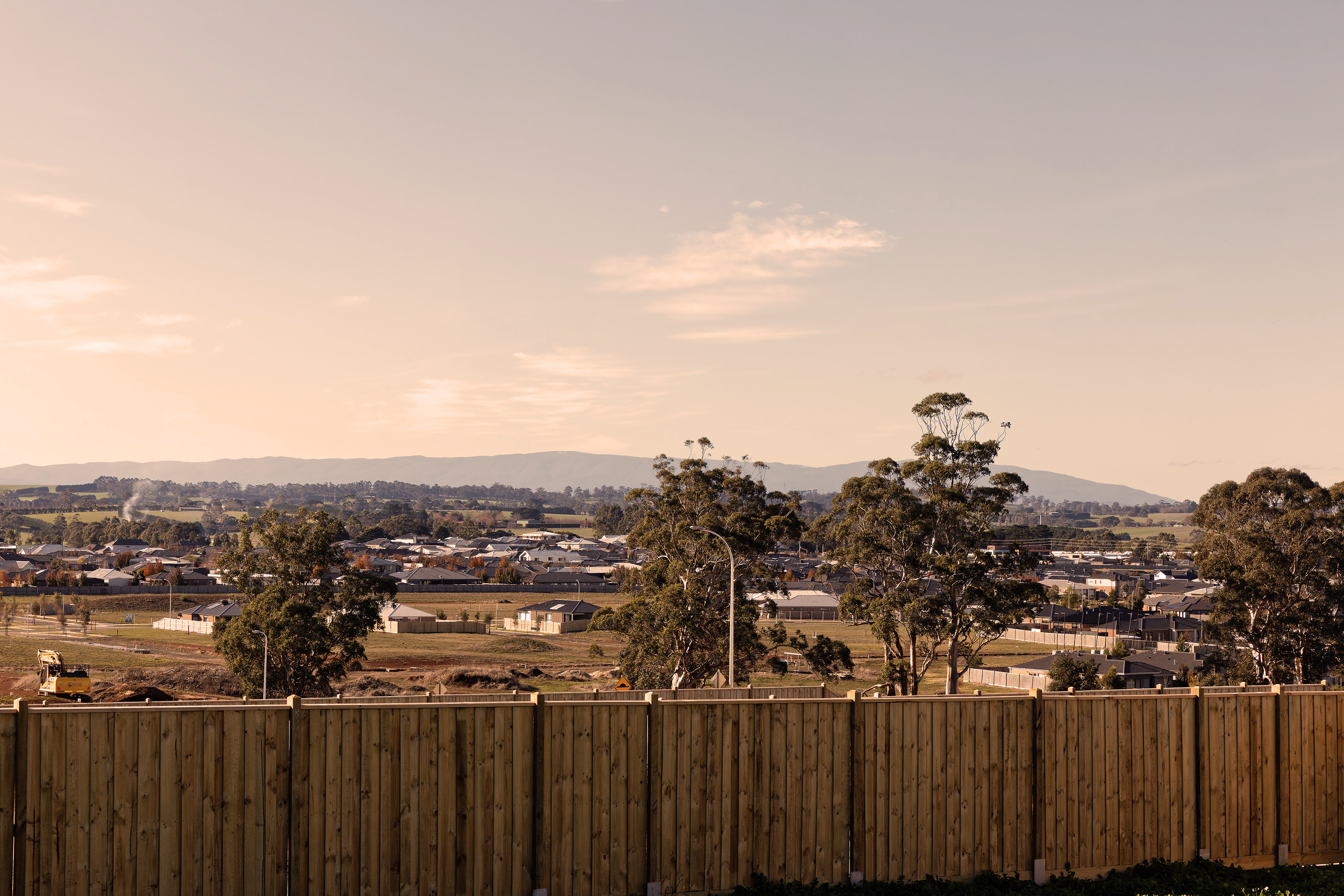 60_TwinRanges_Drive_Lot24_004 EDITED.png