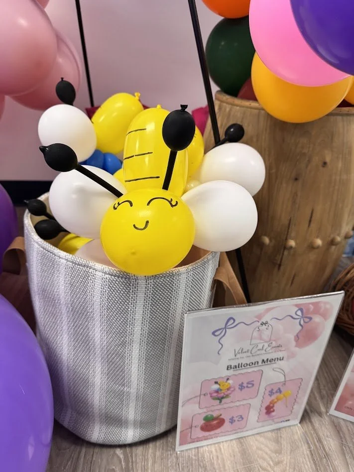 Buzzy Bee Balloon Art 