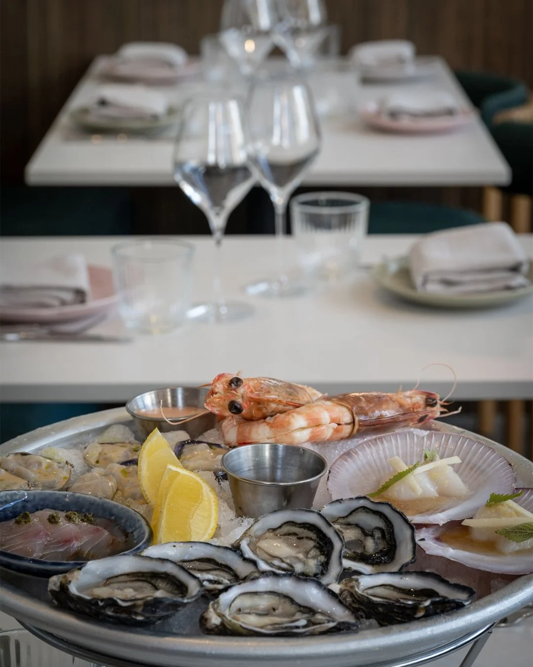 A place to gather, share, and stay &ndash; @clarence.restaurant is where flavour finds its way. 🦪✨ With plates designed to pass around and a laneway hum that never slows down, this is dining made for connection. Come hungry, leave happy, and let Sou