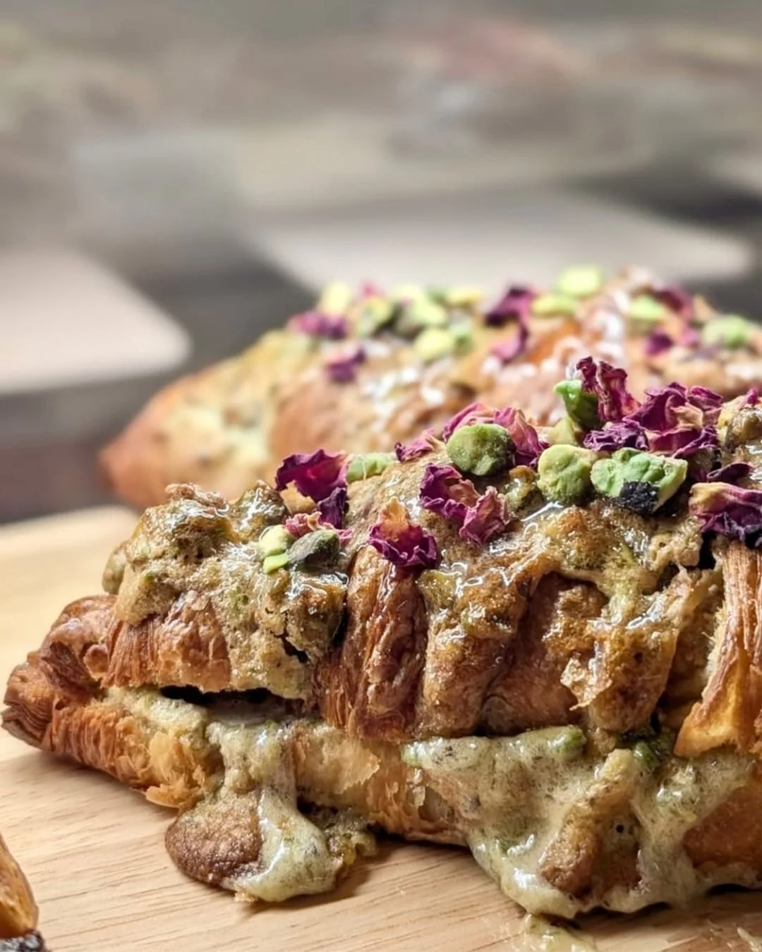 Coffee that hums, pastries that crunch &mdash; Coffeeish is calling for your mid-morning munch. 🥐✨ Stop in for something sweet or savoury, brewed to perfection with local beans and a little Fish Lane flair.