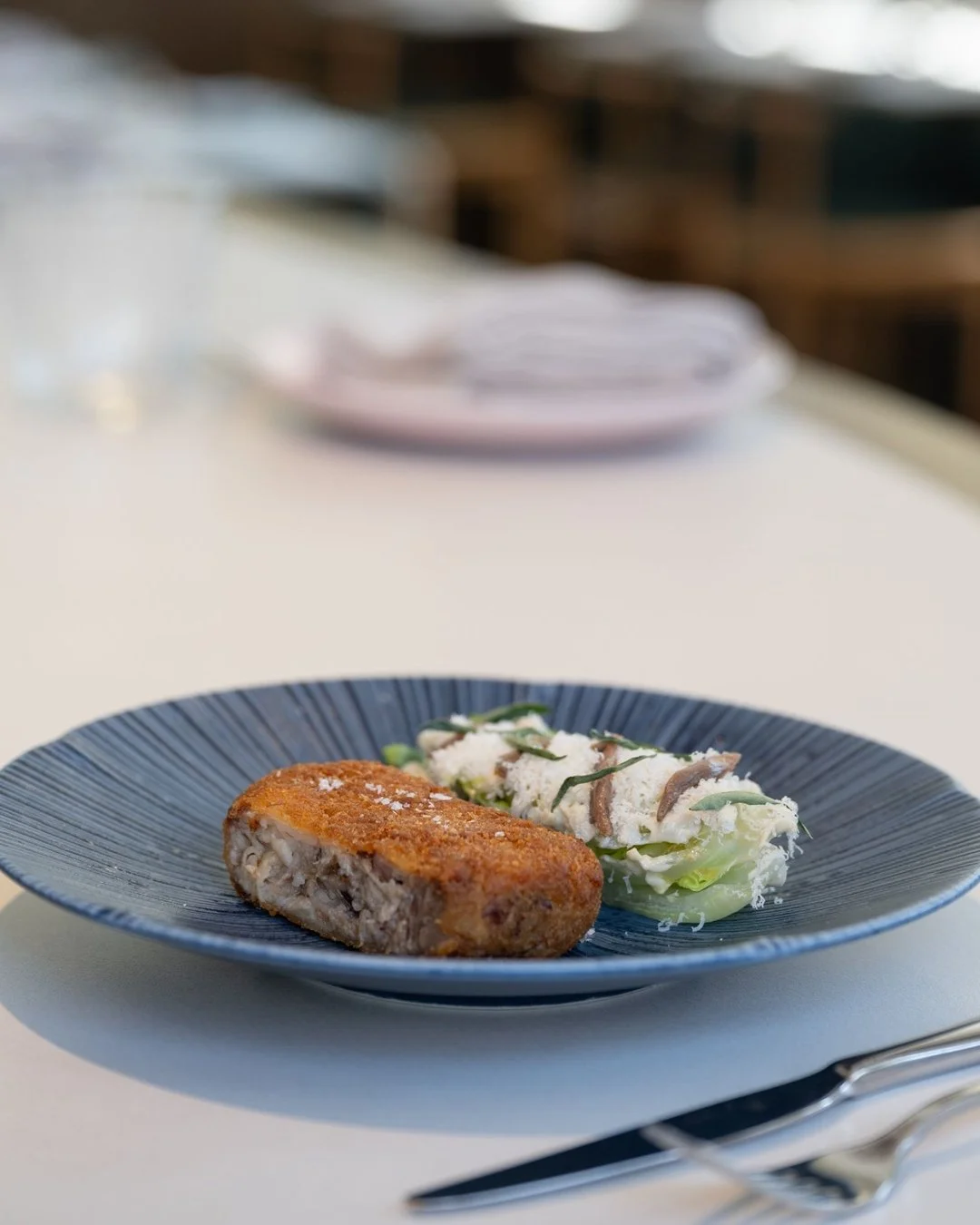 With a menu built for lingering and a setting perfect for December celebrations, Clarence makes every visit feel like an occasion. A bright addition to the rhythm of 51 Fish Lane.