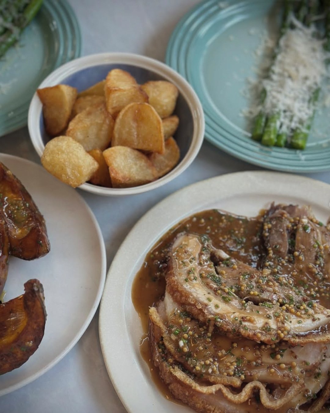 Tucked into Fish Lane, but never hiding. Clarence carries an easy confidence, whether it's a long lunch or a late night.
📷 @thegourmetblonde