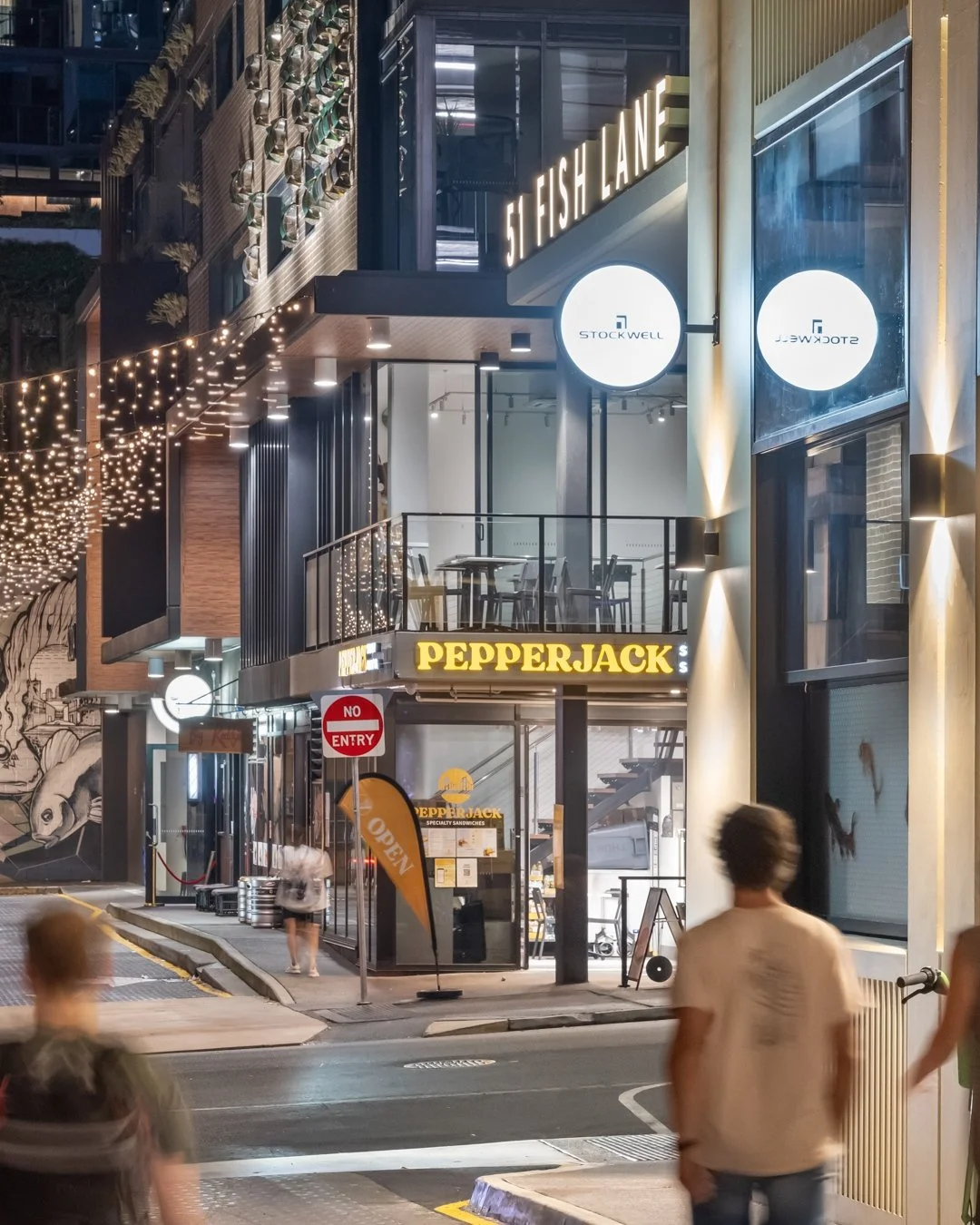 Tucked just off the bustle of South Brisbane, Fish Lane unfolds with coffee, art, dining and a few surprises along the way. Wander down the lane and see where the day takes you.