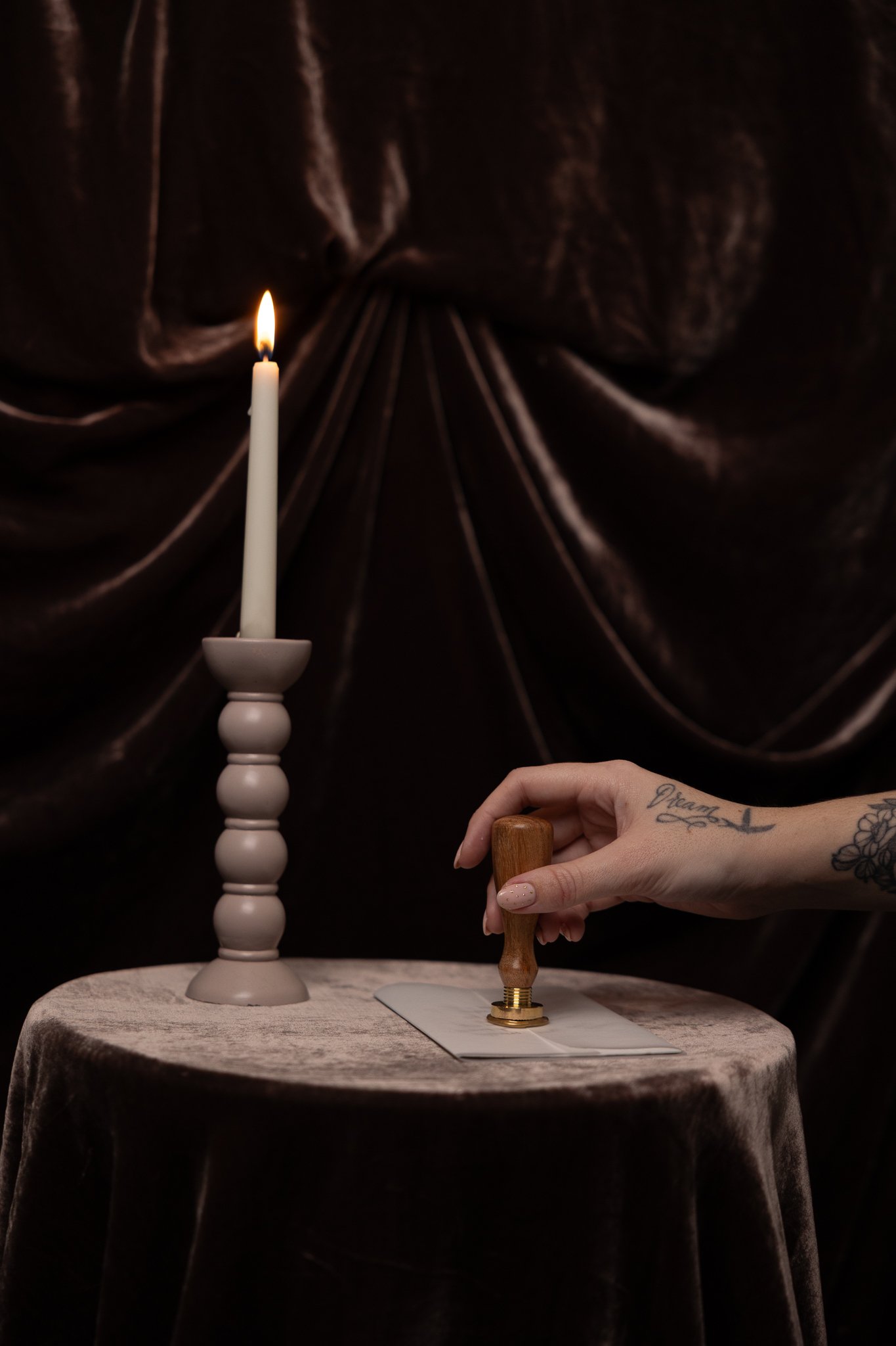 Based in New Zealand # About Us# | We design elegant, curated gift boxes for the wedding and creative industries. Whether you’re welcoming new clients, saying thank you, or celebrating a milestone, Aurea helps you gift meaningfully — and beautifully.