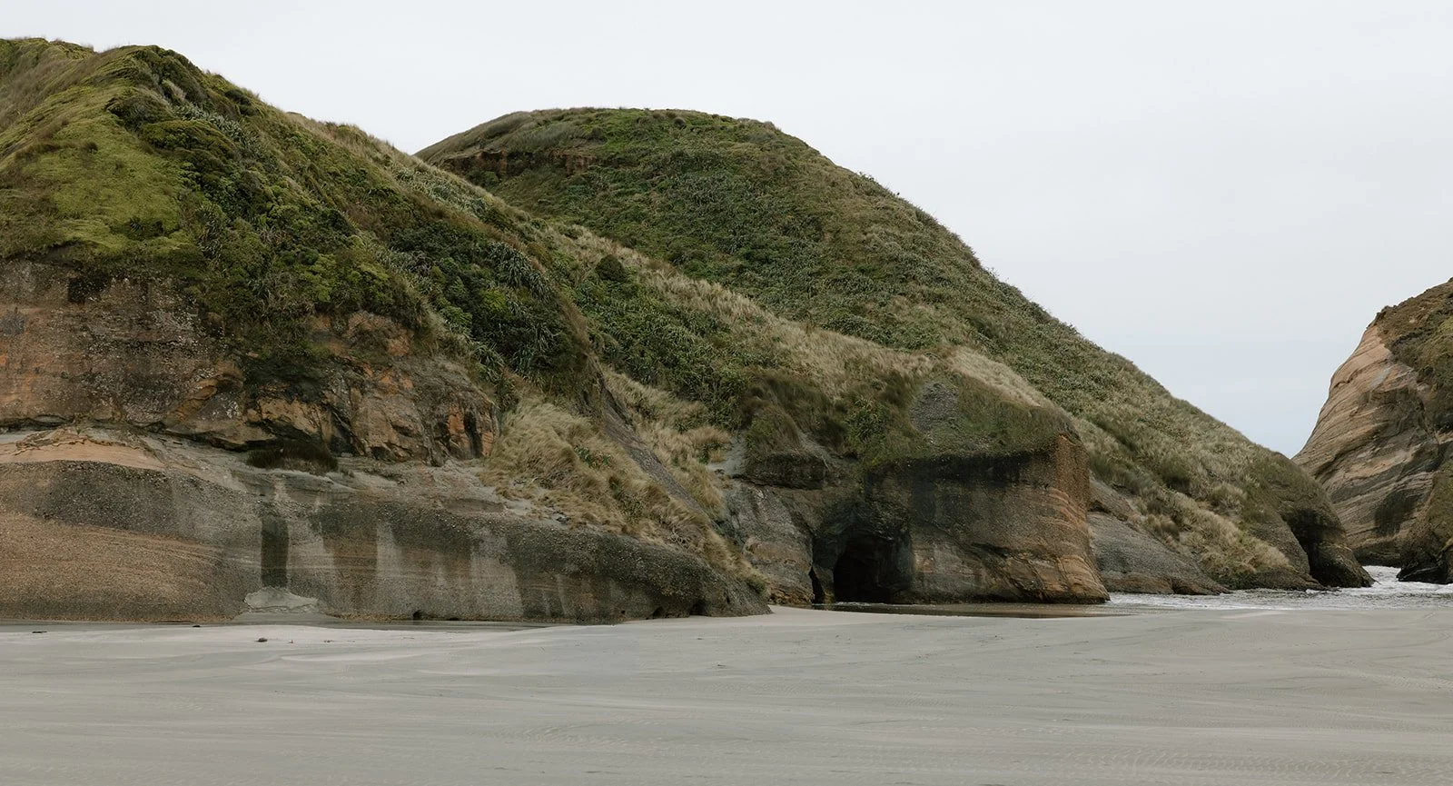 Elopement Wharariki Beach NZ