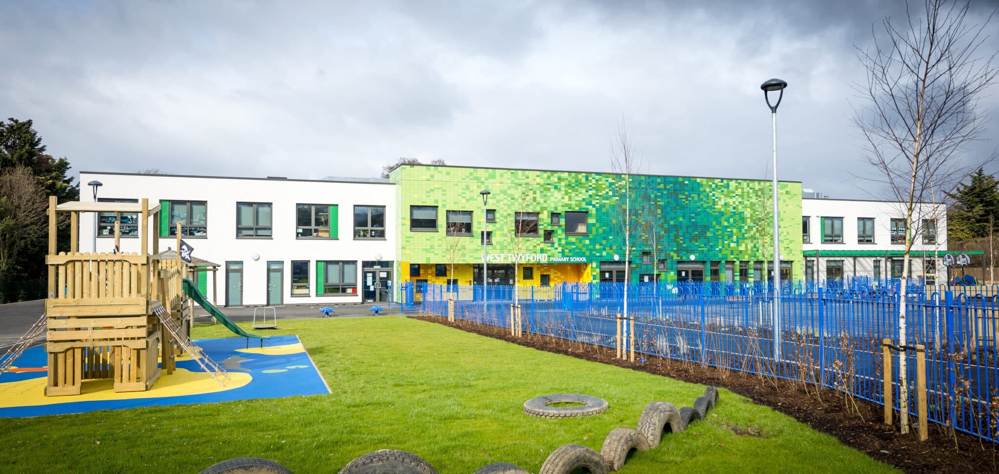 Building schools for the future.jpg