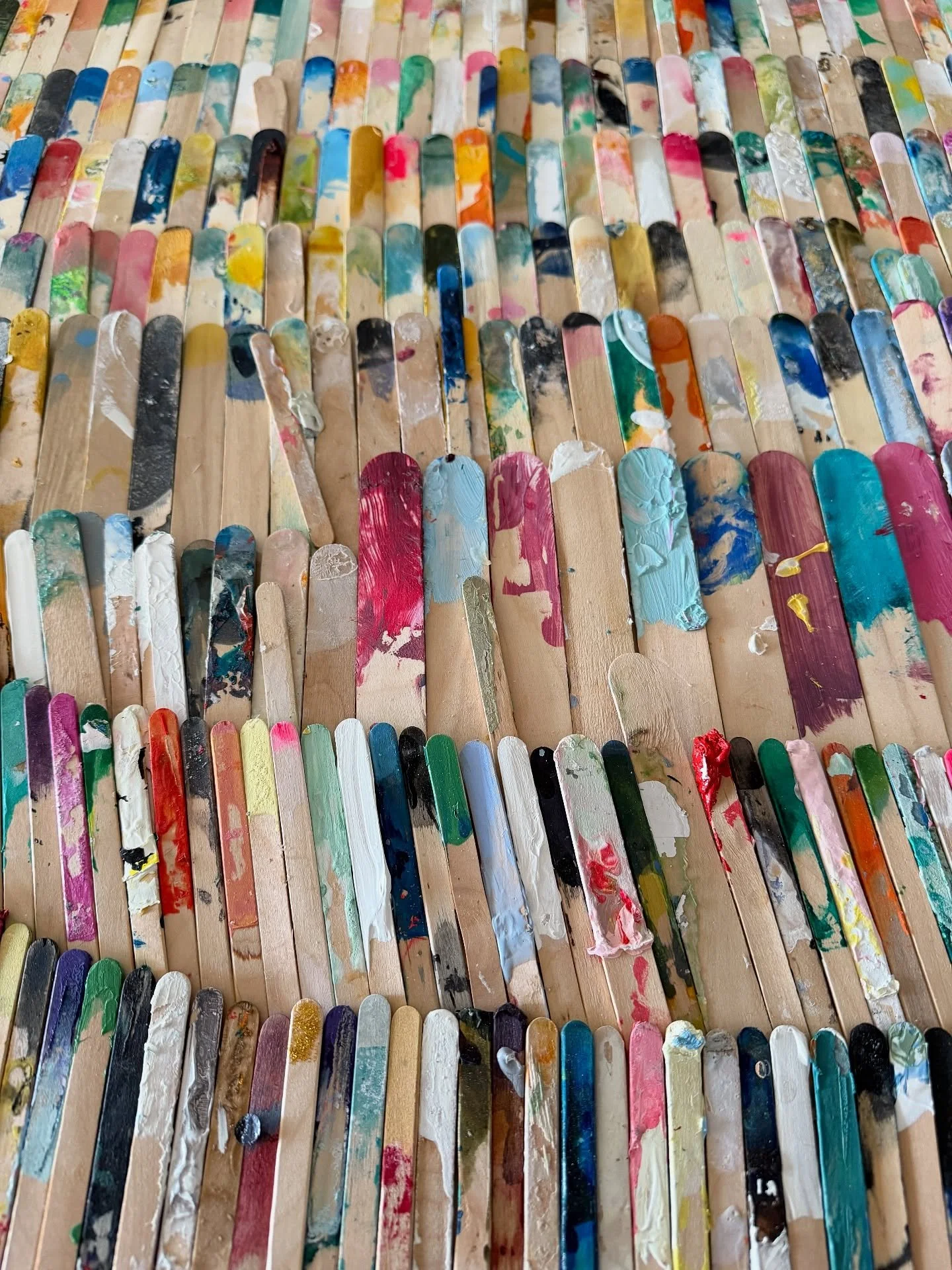pick up the sticks&hellip;
.
.
.
.
.
.
#workinprogress 
#colors
#studioday 
#whitneynye 
#blowthispopsiclestand