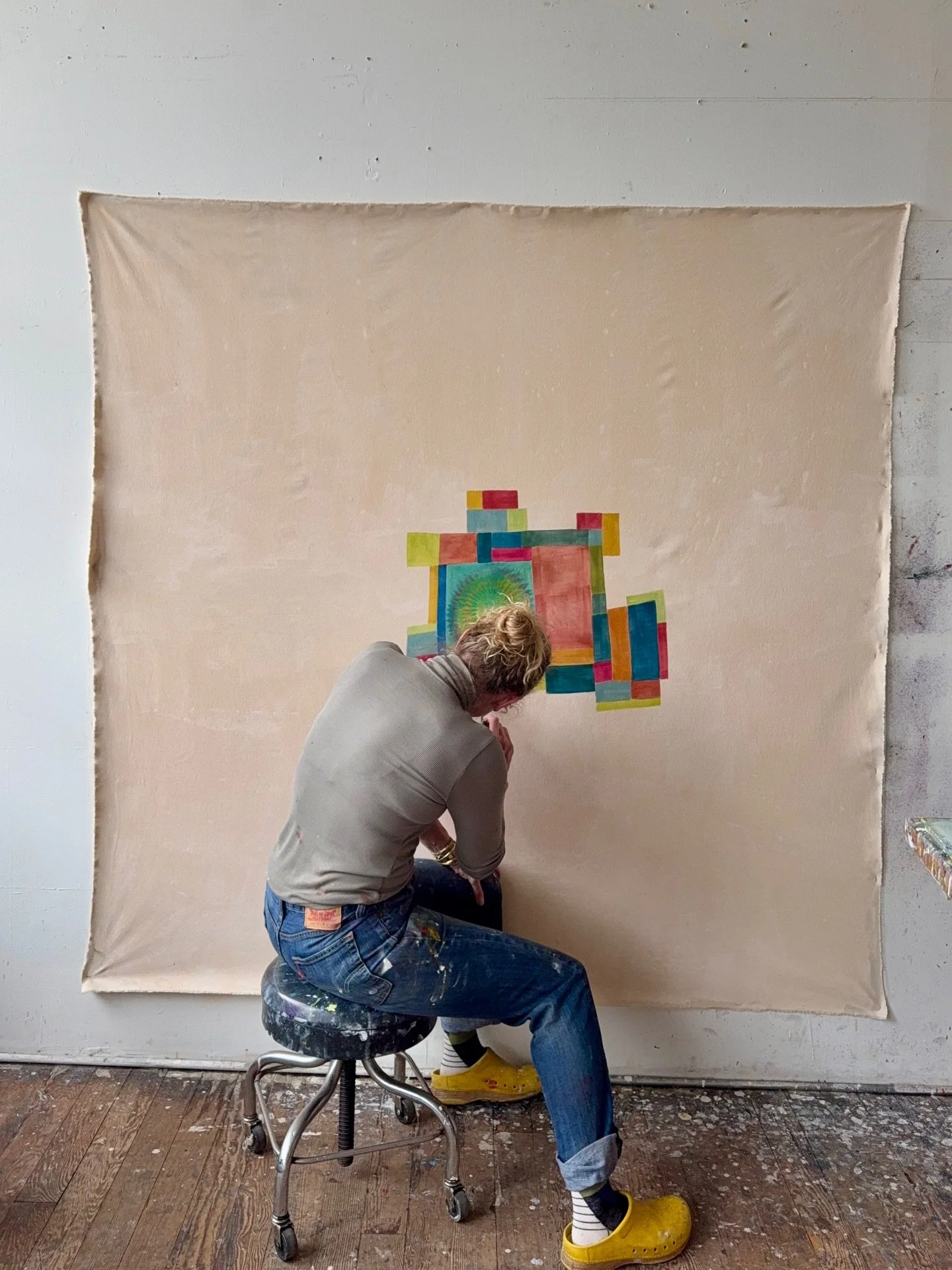 A little Neil now and then&hellip;
.
.
.
.
#inthestudio 
#paintingonthewall 
#studiovibes 
#levis