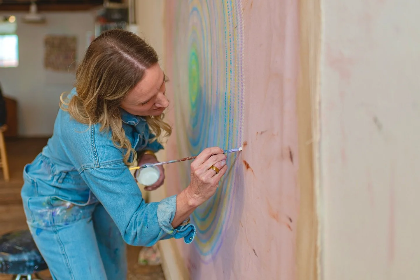one line at a time&hellip;
.
.
.
.
.
.
#studio 
#paintbrush 
#pastel 
#lines 
#oilpaintingoncanvas 
@bridgecraftstudio
