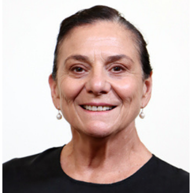 Headshot of Vicki Helps