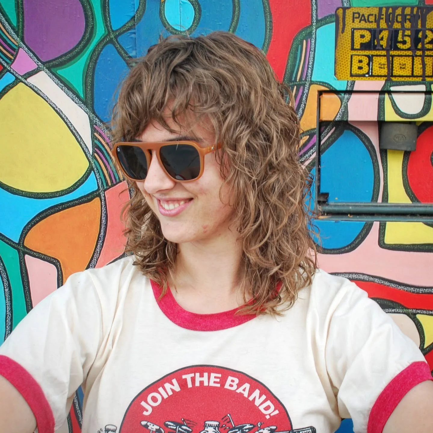 Shelbie summons a shag from the ether.

A cut that breathes, bends, and moves with you.

Where precision meets rebellion.

In The Void, texture is sacred.

Link in bio to reserve your next cut with @shoobiecutz

#ogdenhairstylist #ogdenhair #ogdensal