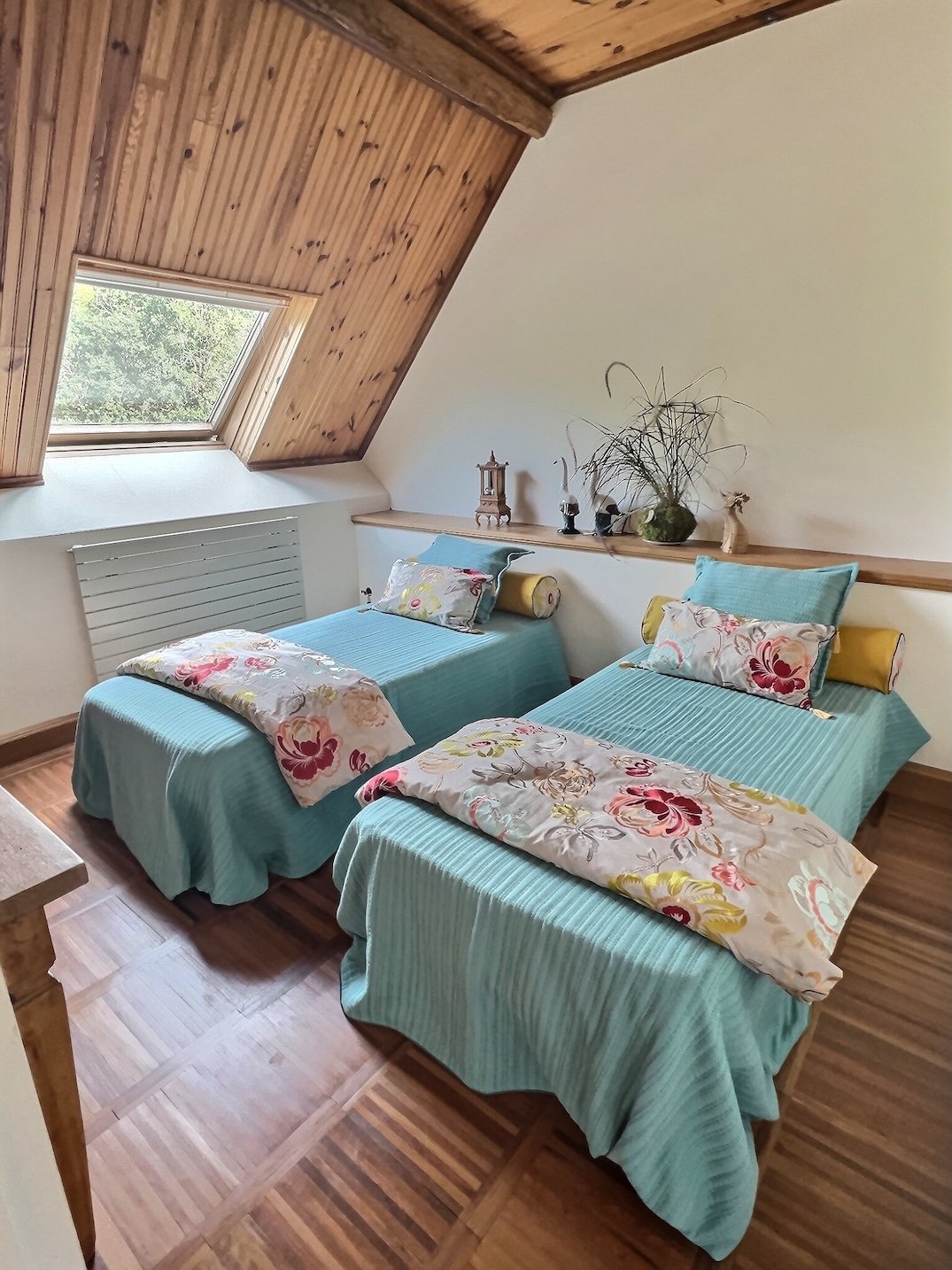 Chambre double avec lits jumeaux du gîte la Boursicauderie