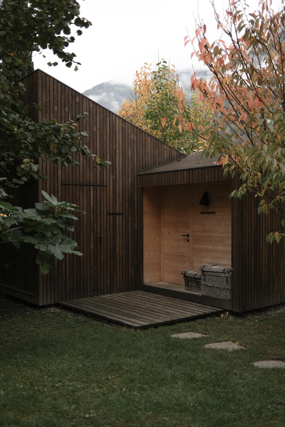 Schwarzschmied Yoga + Pilates Residency