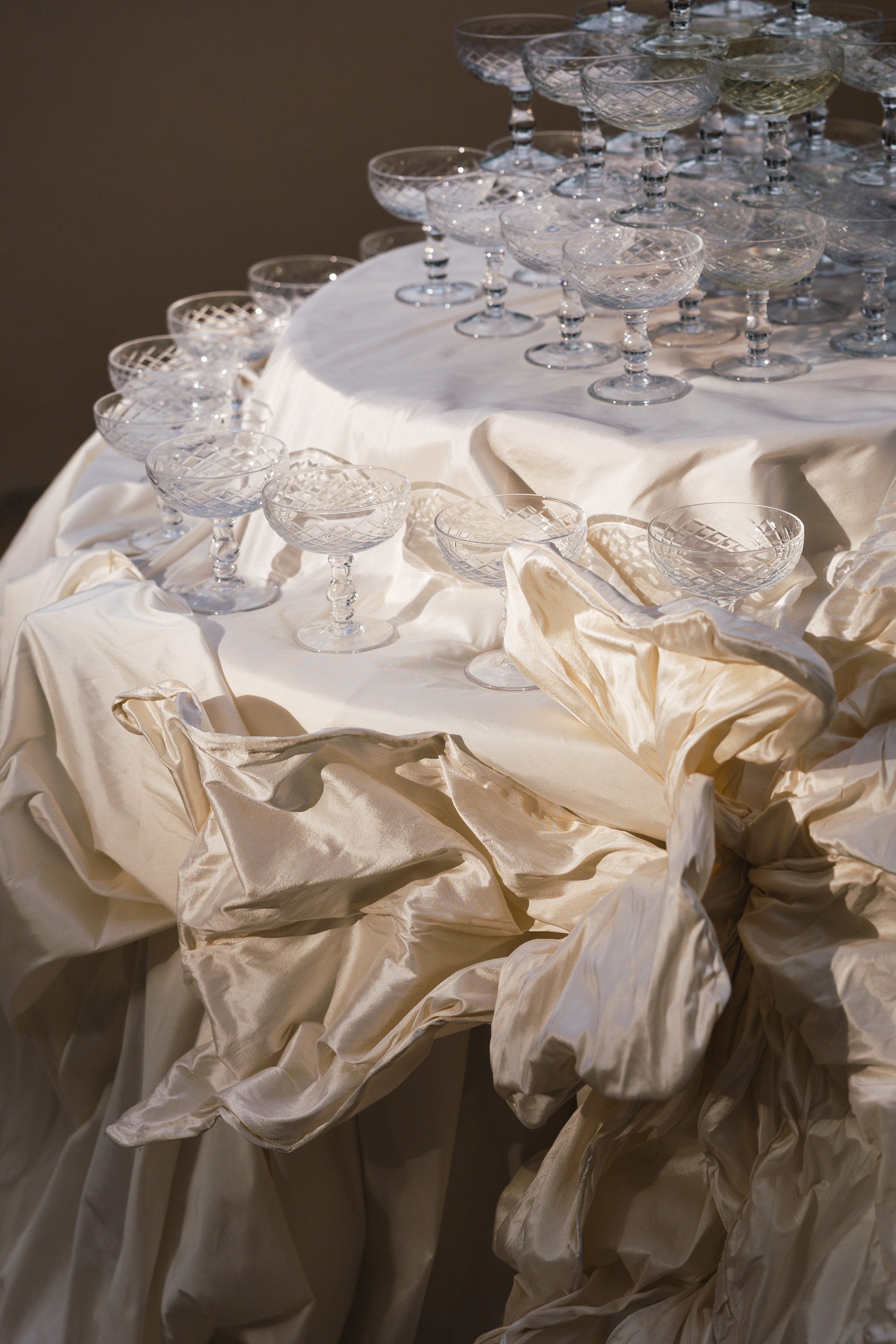 1Fertig Detail Tisch Rom-1_T2A0389.jpg