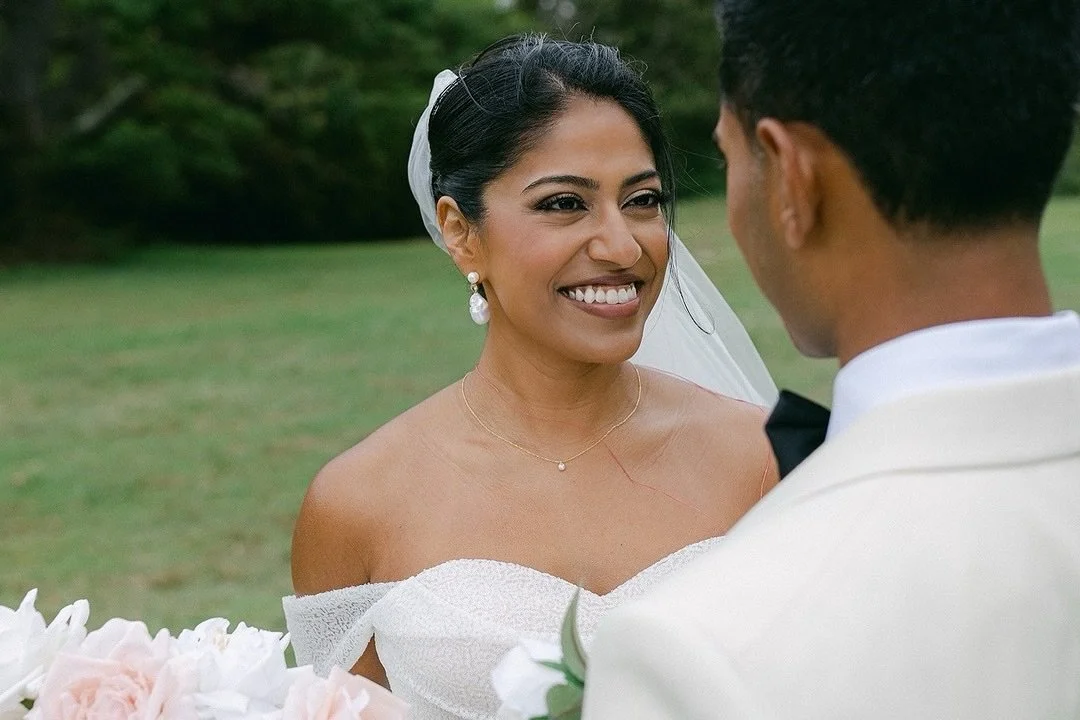 Tessa ✨ Such a joy to glam this radiant bride. 
We&rsquo;ll definitely share a few more photos from this wedding soon as it&rsquo;s one epic celebration at @jonahsweddings 
⠀⠀⠀⠀⠀⠀⠀⠀⠀
@raquelpires_photography 
⠀⠀⠀⠀⠀⠀⠀⠀⠀
#GemmaNicholsHairAndMakeup #Syd