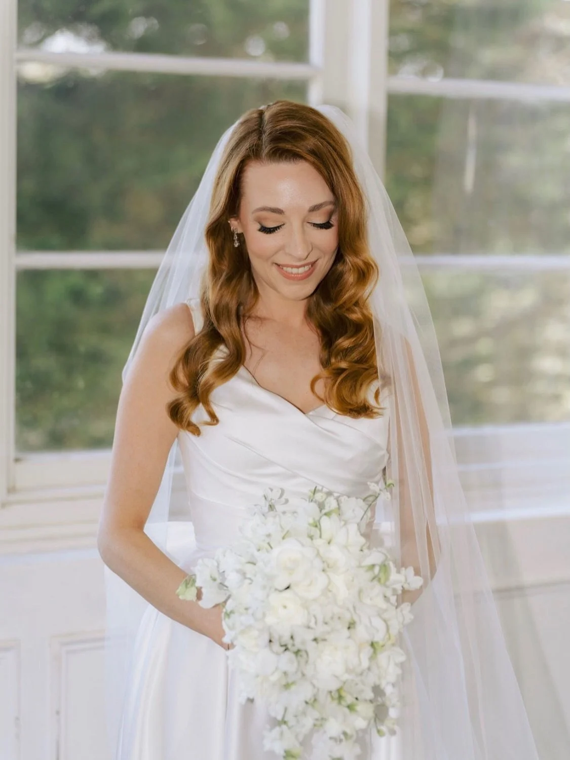 ❤️ Zara and Julian ❤️
Isn&rsquo;t she a vision.
Such a beautiful wedding down at Robertson Hotel
Photos @verdaflore 
Venue @therobertsonweddings 
Flowers @verdaflore 
Gown @madilanebridal 

Hair and makeup Robertson NSW