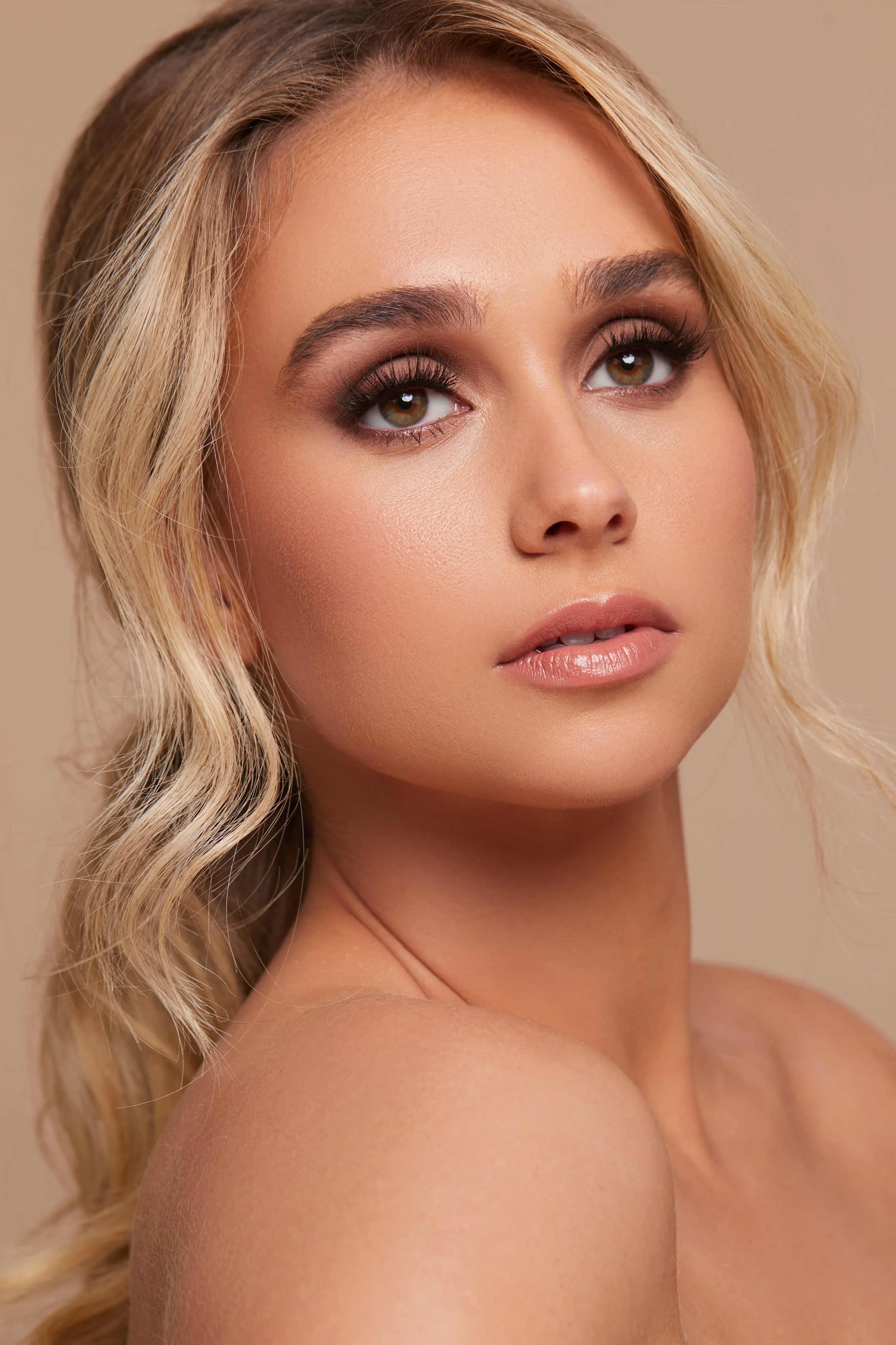 bronze smokey eye makeup on model for photoshoot