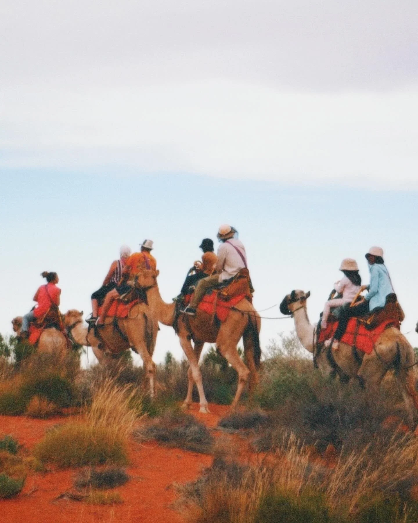 I&rsquo;m truly glad that I made it to visit Ayers Rock w my fam❤️&zwj;🔥

#ayersrock