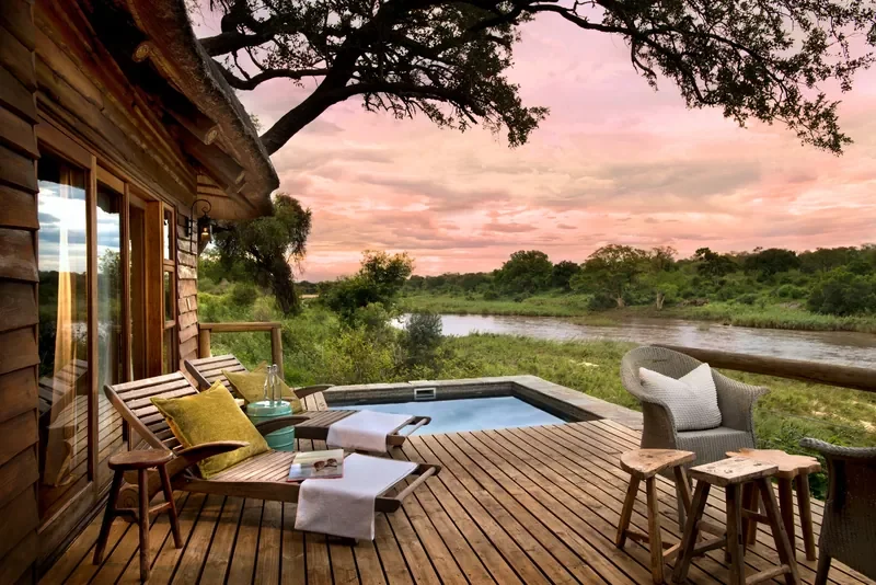 narina-lodge-lion-sands-greater-kruger-south-africa-suite-plunge-pool-sabie-river-sunset-800w.webp