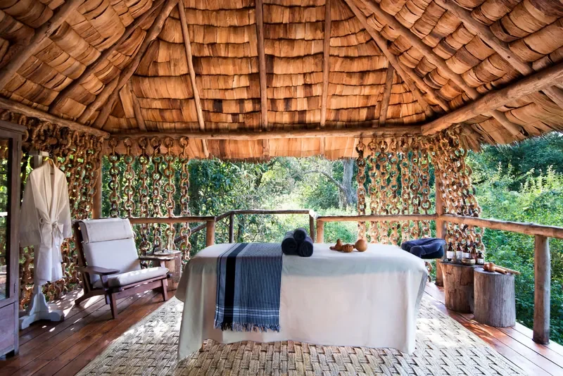 Lake Manyara Tree Lodge, Tanzania – open‑air forest spa massage sala