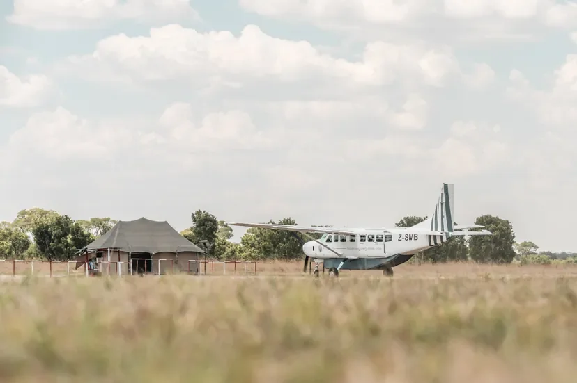 nomara-fly-hopping-safaris-olco-x-wilderness-191-828w.webp