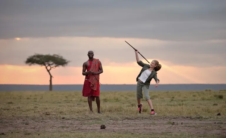 family-safaris-elephant-pepper-camp---spear-throwing-w768.webp