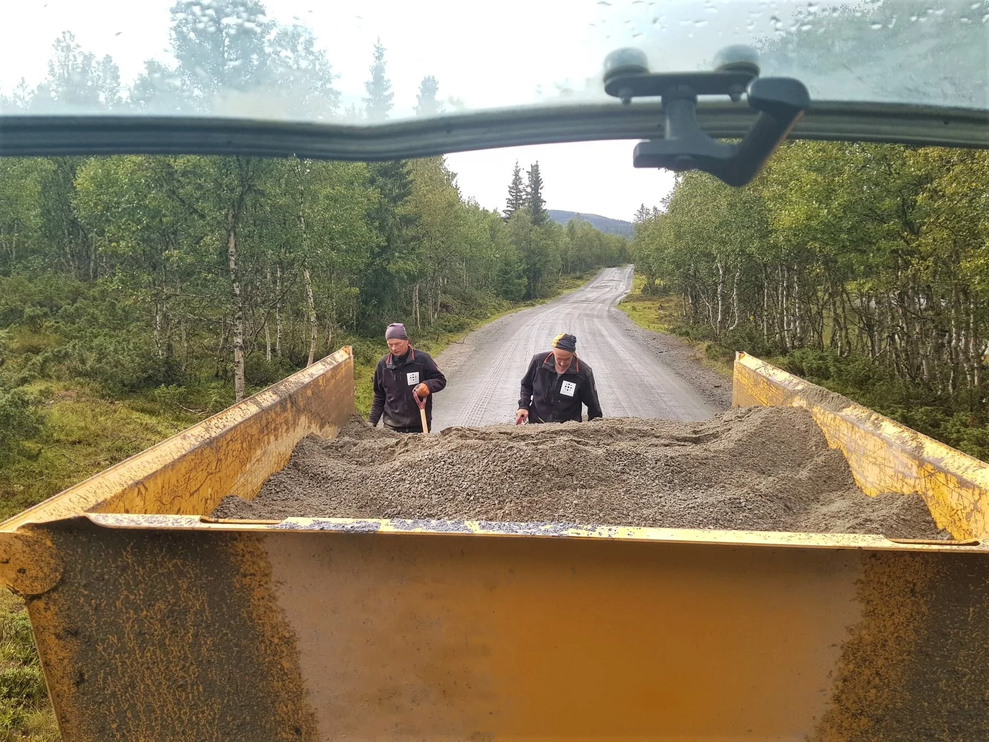 Even, Arne og Iver gruser Liumsetervegen 22082019 .jpg