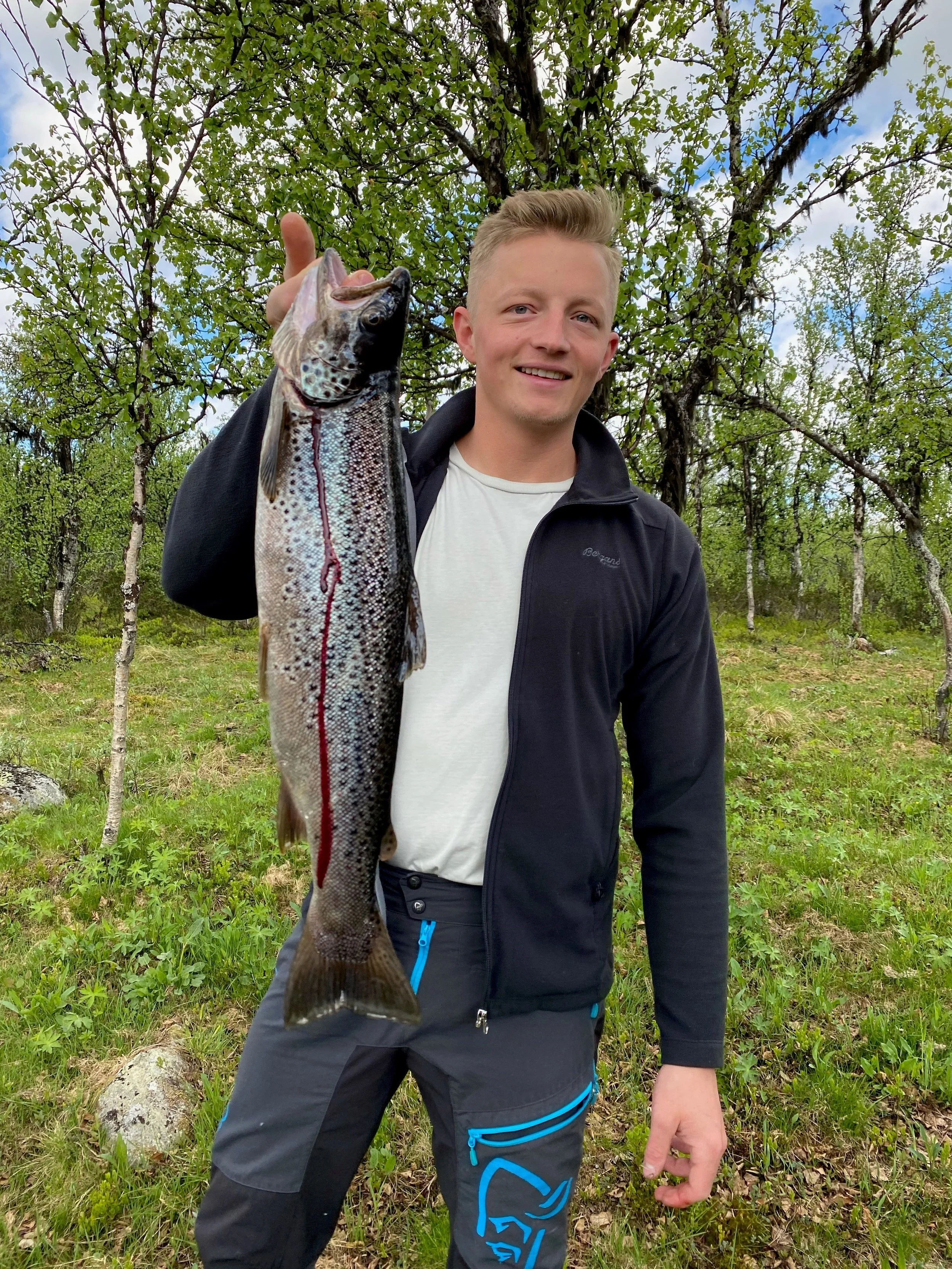 3. premie gav denne fine ørreten på 1,51 kg