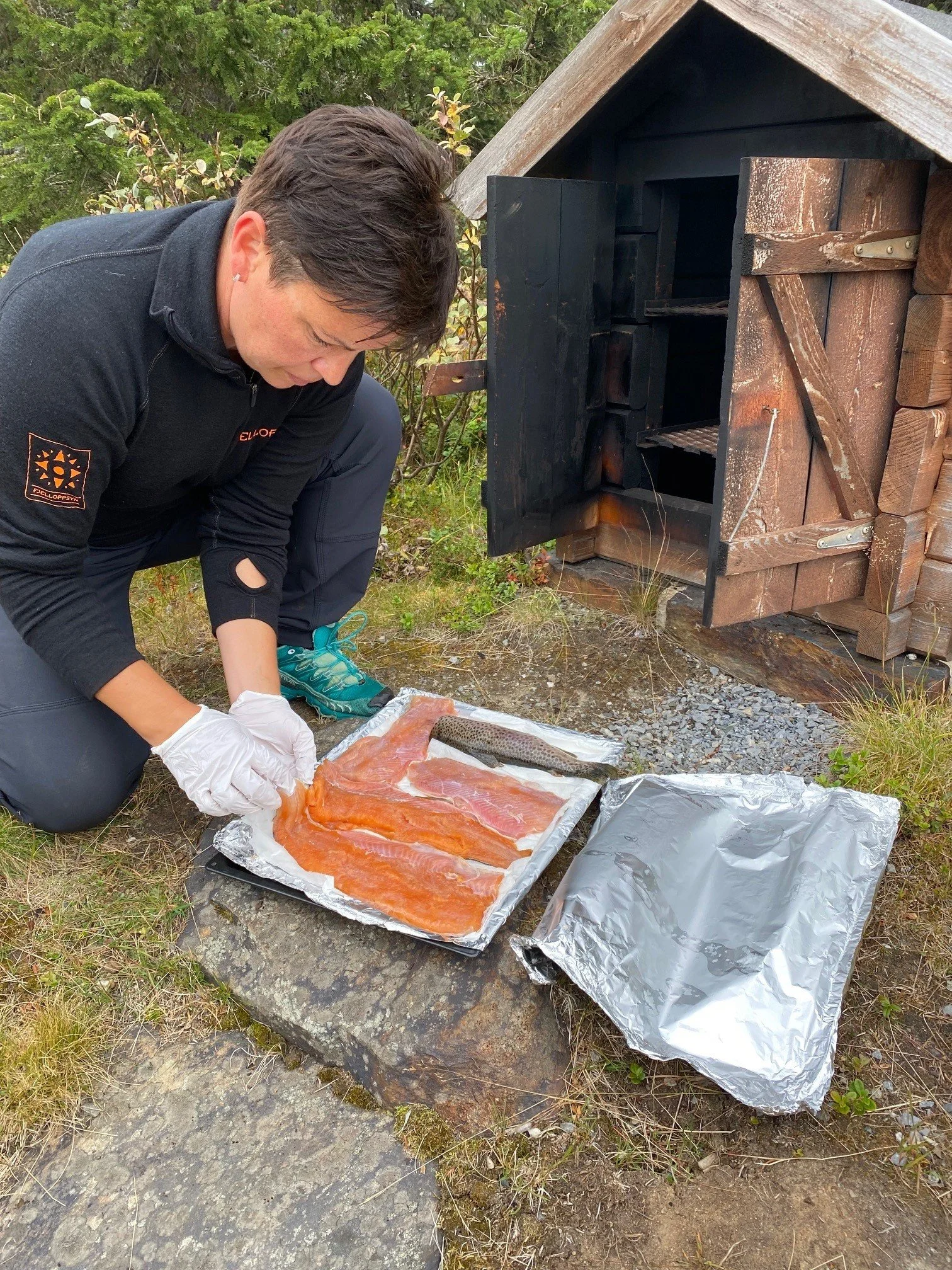 Røyking av fisk. Langsua 10 år. 11.09.21.jpg