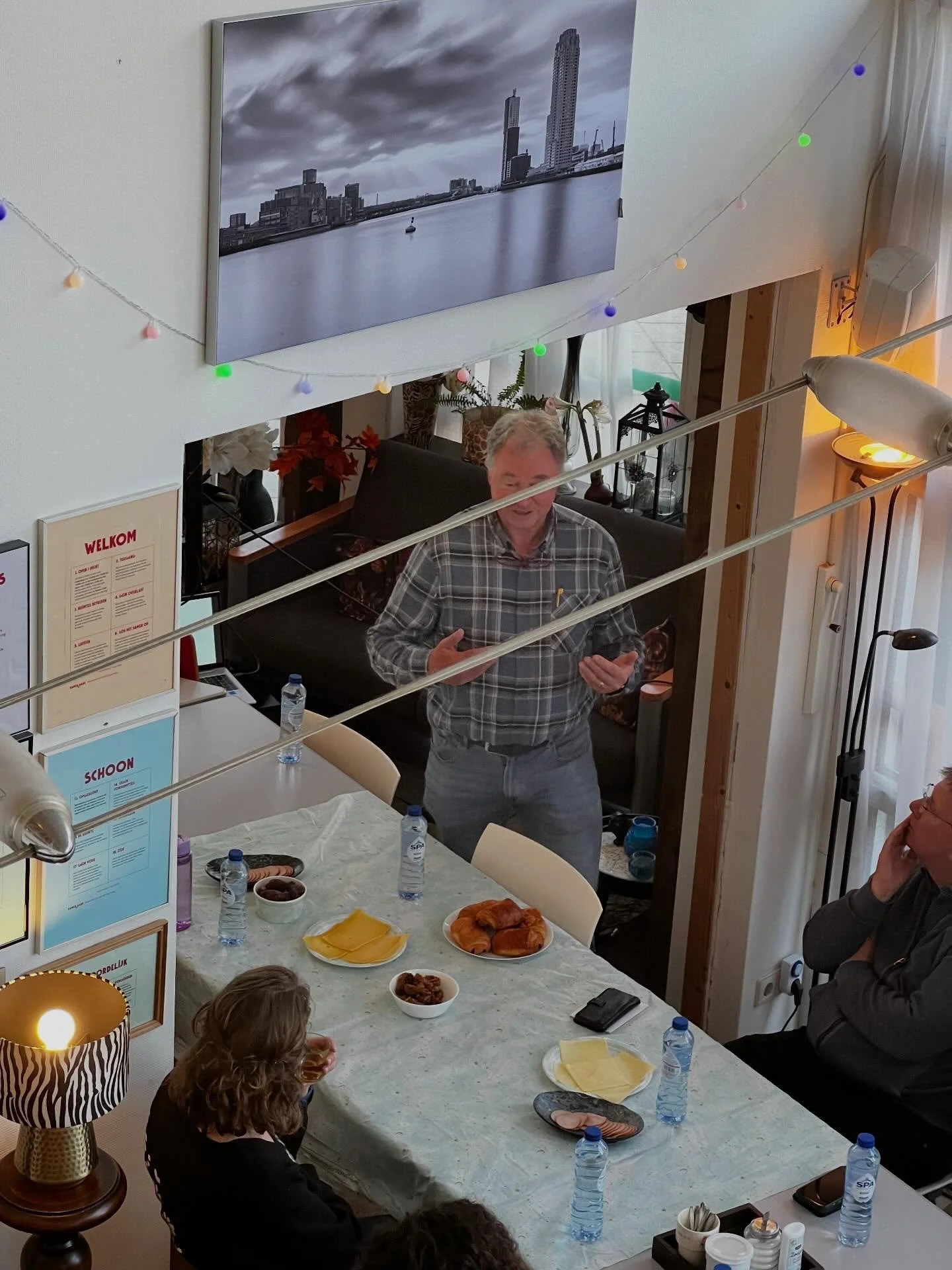 Iftar met rijksambtenaren

Op 17 maart hebben we een leuke iftar georganiseerd voor de rijksambtenaren van Den Haag.

Daarbij gingen we uitleggen wat KamerRade is en wat het in de toekomst kan worden.

Ook werd er gesproken over het Nationaal Program