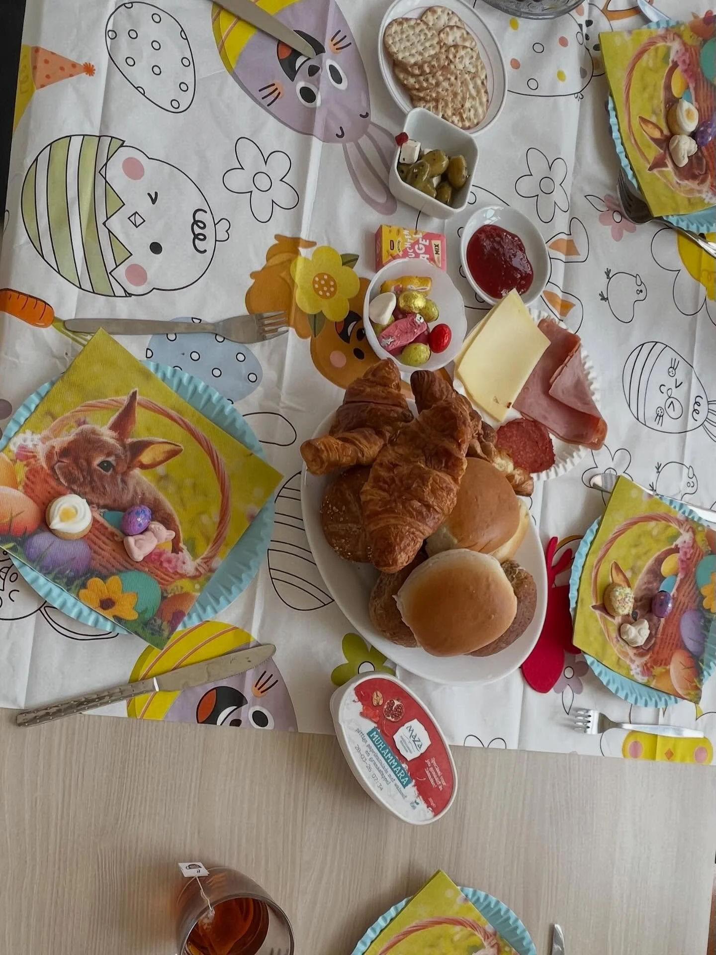 Op 3 april was er een heerlijke paaslunch georganiseerd. 

#paaslunch #pasen