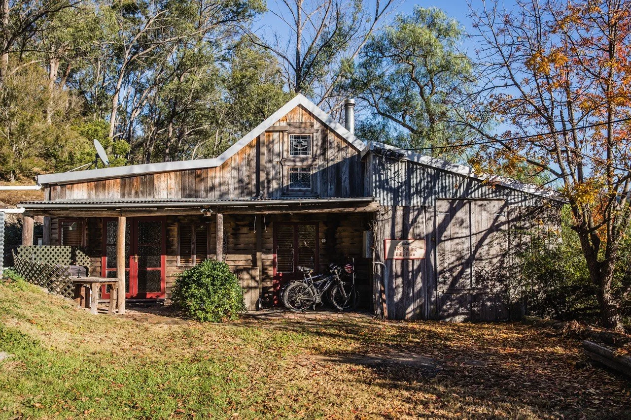 THE-BOILING-BILLY-BARN.jpg