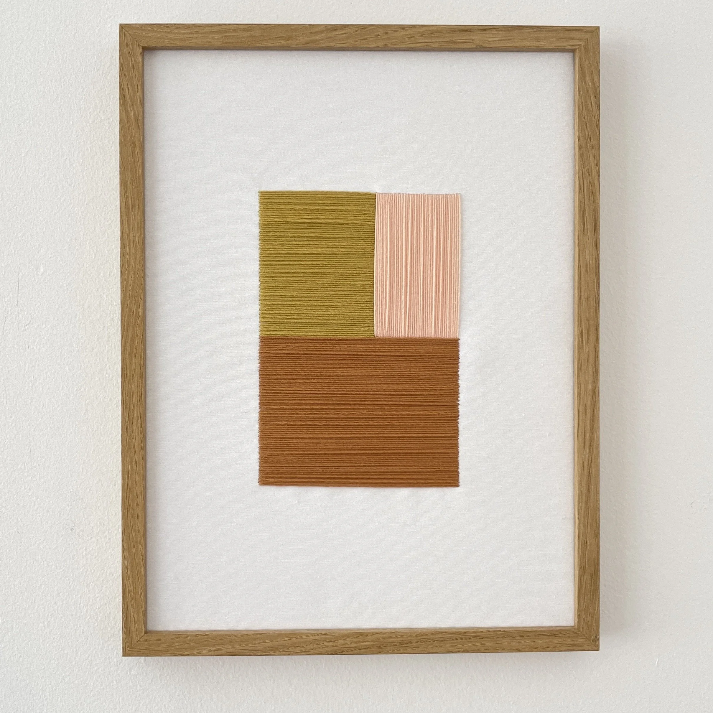 Esta pieza es una composicion de textura y color creada para integrarse en espacios contemporaneos
Formas sencillas,materiales y tonos que aportan caracter sin perder el equuilibrio.

30X40 cm

#artedecorativo #decorar #espacio