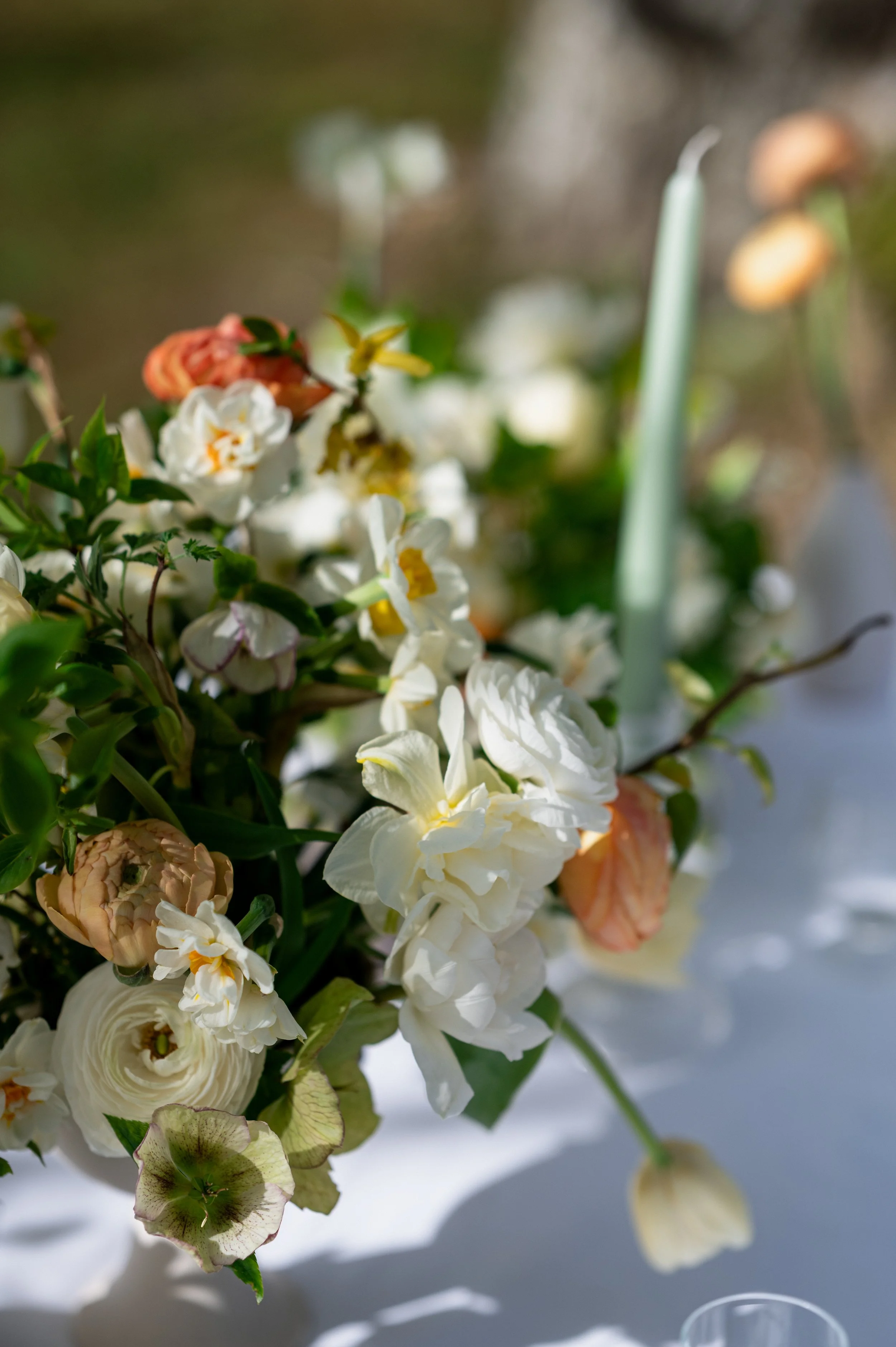 Seasonal flower wedding design
