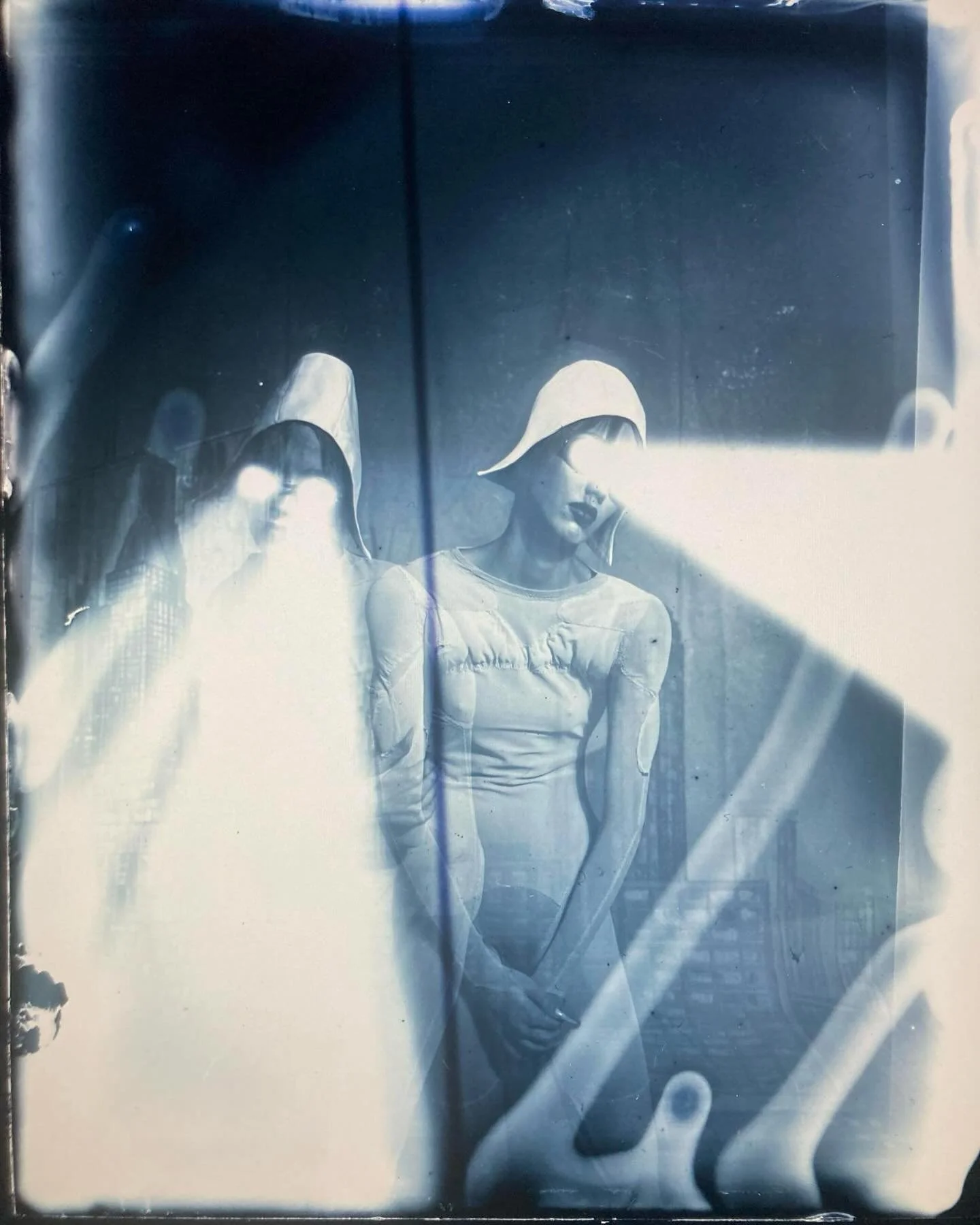 Tamas Dobos  V -Velvet
@faurzsofigallery 
@tamasdobosopi 

January 29