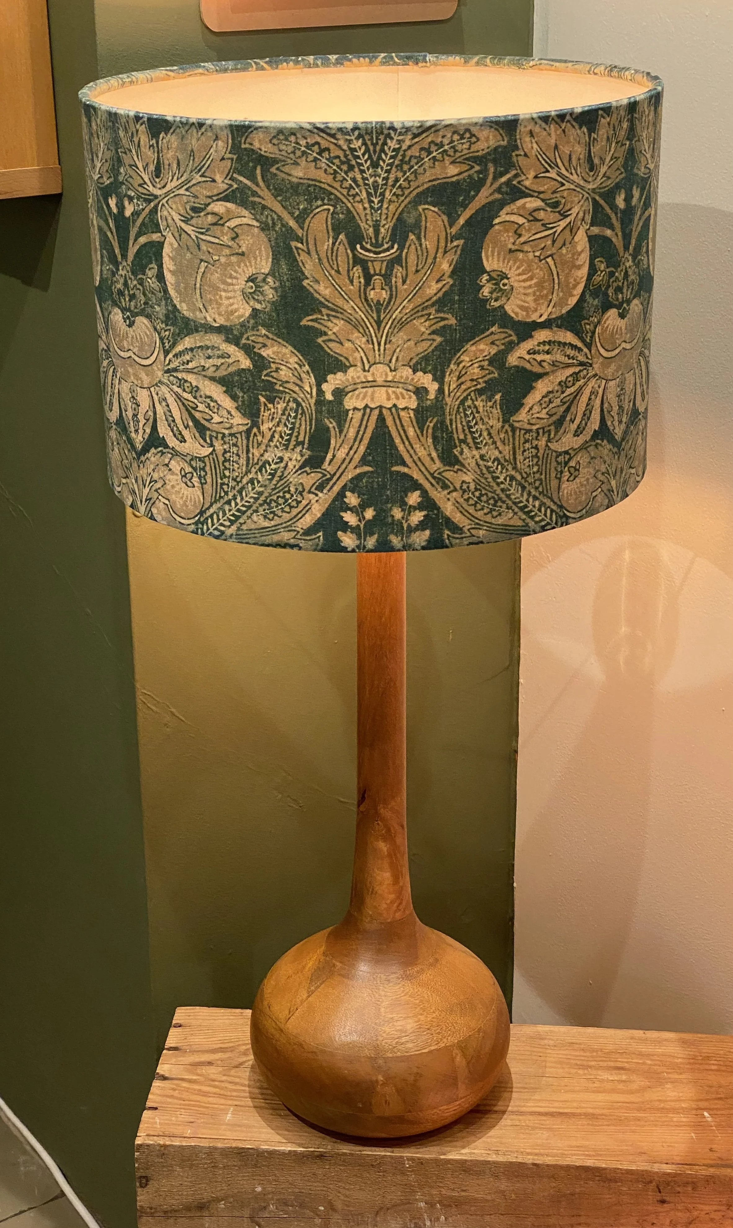 Westcoast Interior - Lampshade workshop