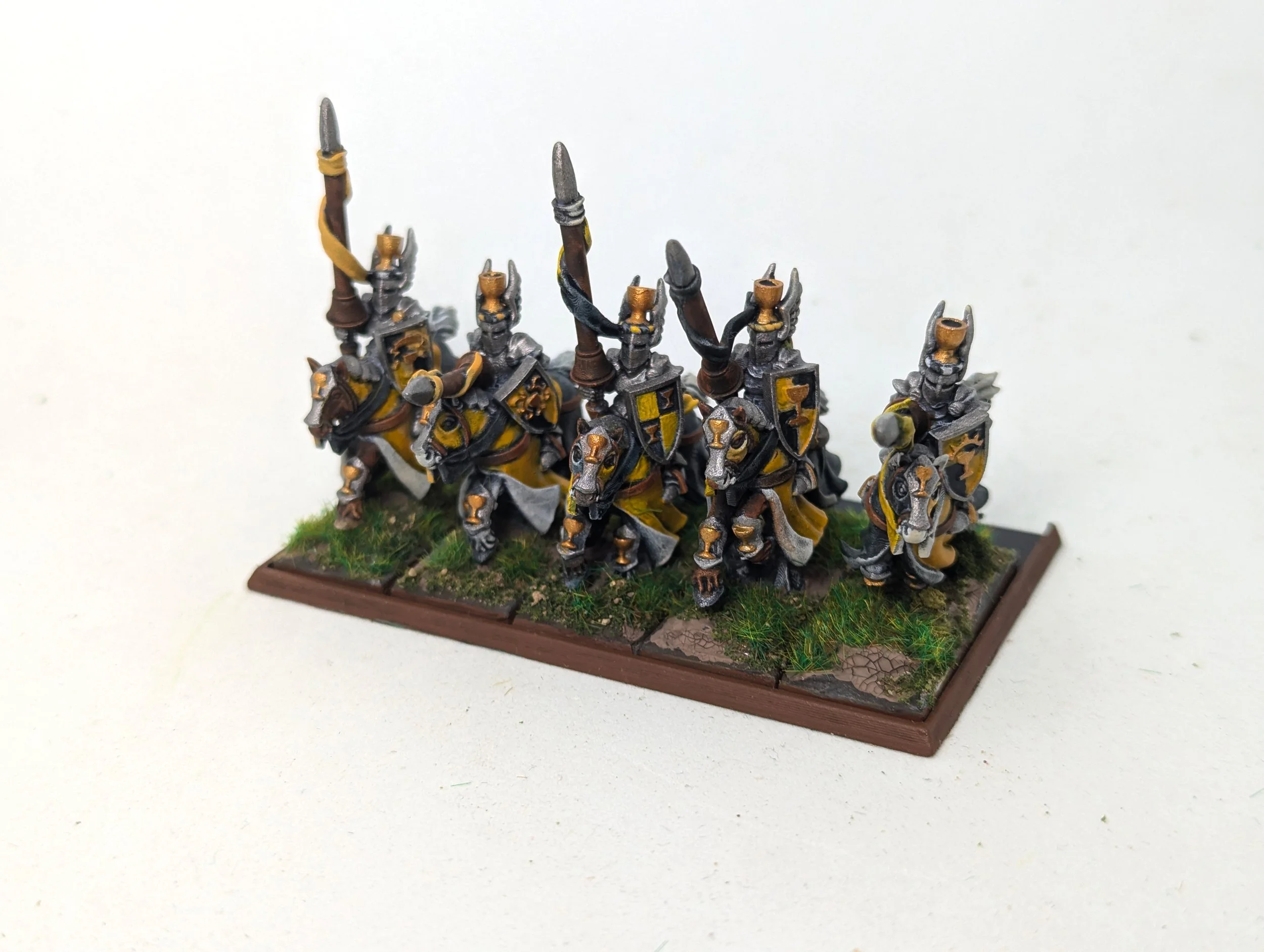 Parravon themed Grail Knights